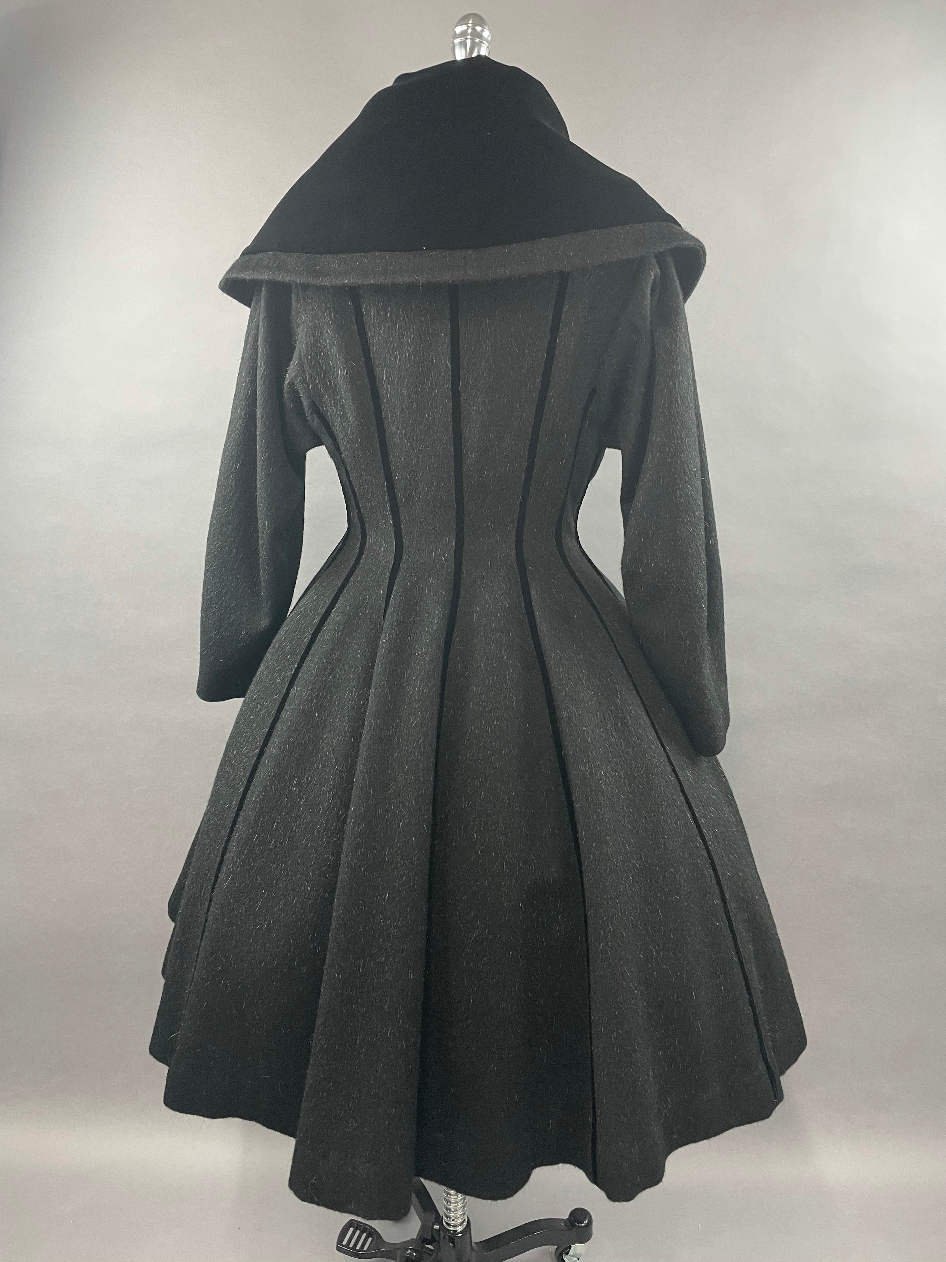 1950s Dark Grey Wool Mohair Blend & Velvet Lilli Ann Princess Coat Size M