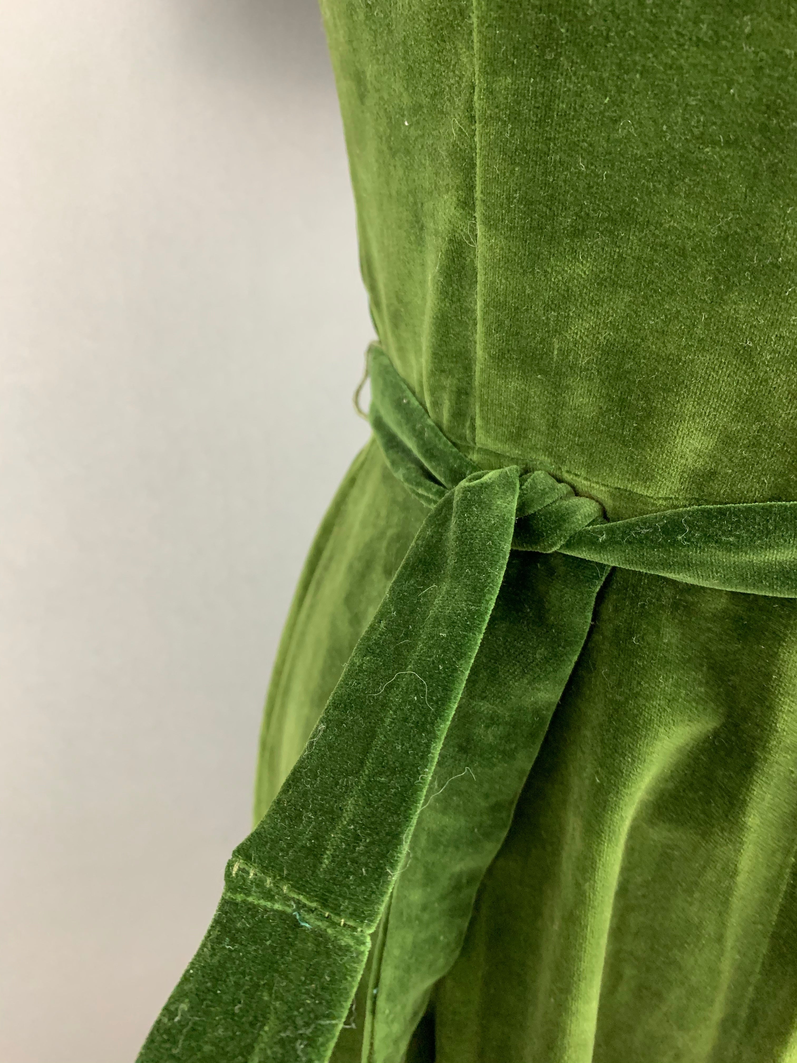 1950s H and D Fashions Green Velvet Party Dress Size S