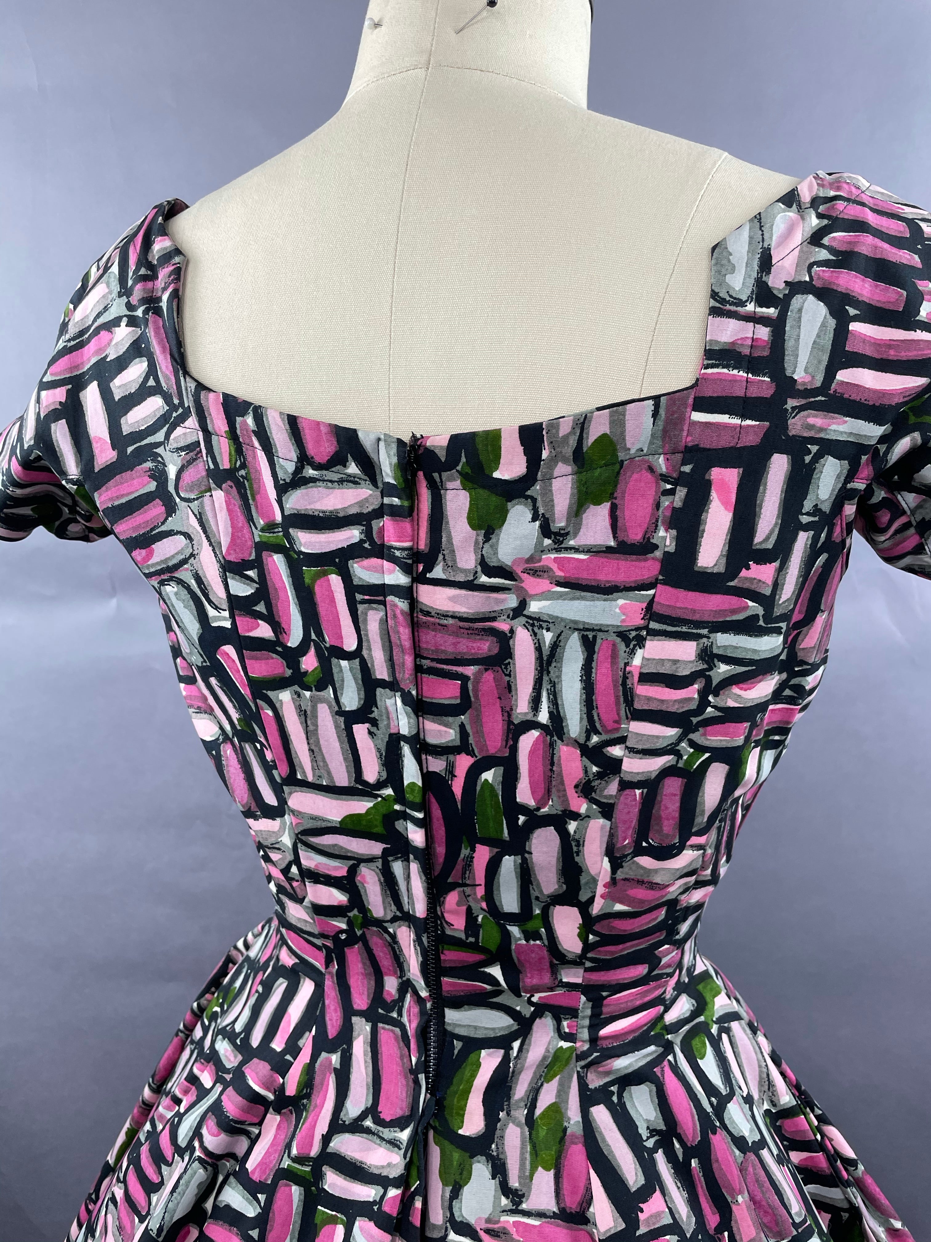 1950s Shades of Pink Suzy Perette brushstroke Cotton dress Size XS