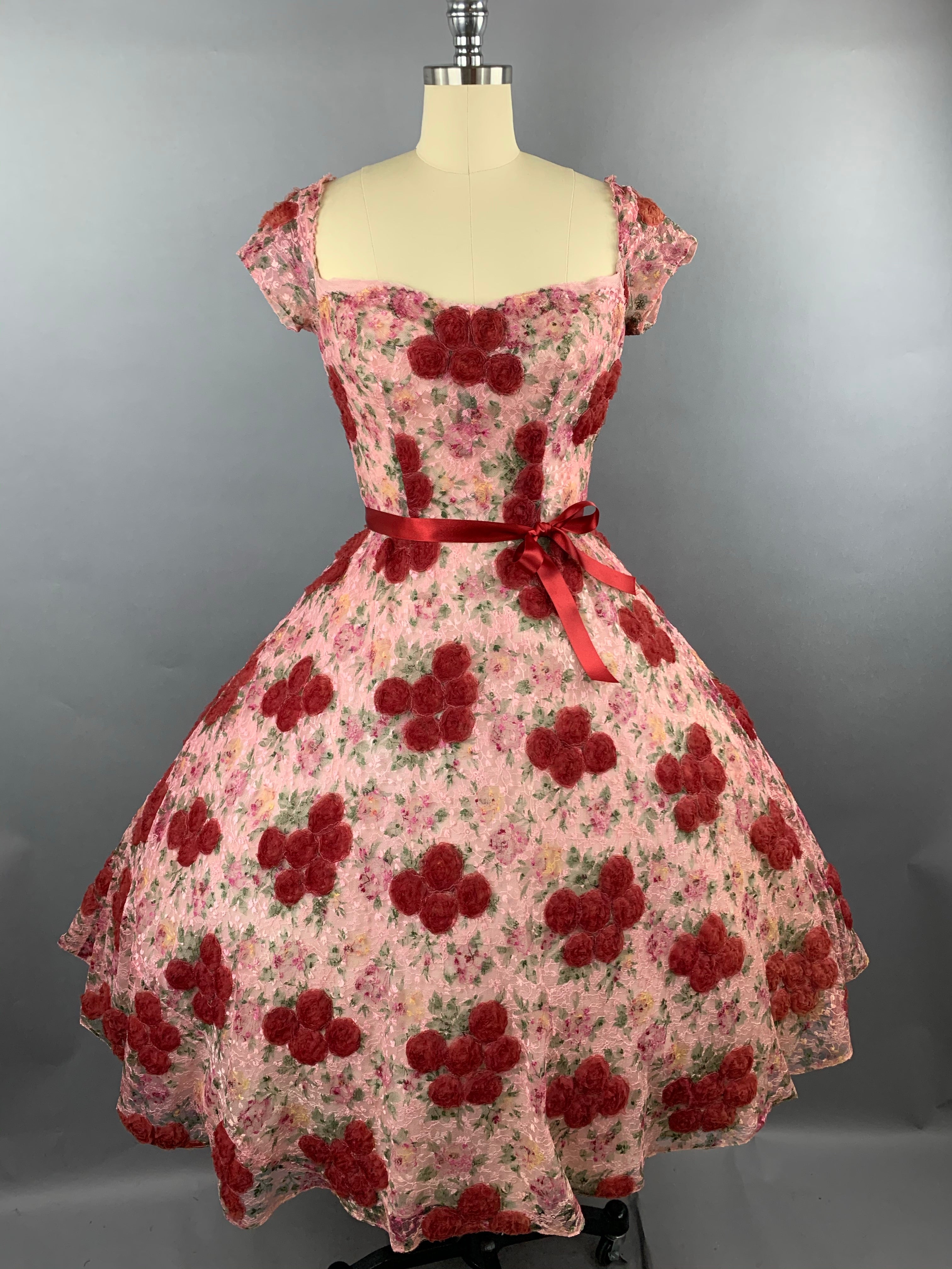 1950s Sylvia Rutkins 3D Red Roses Lace Party Dress Size S