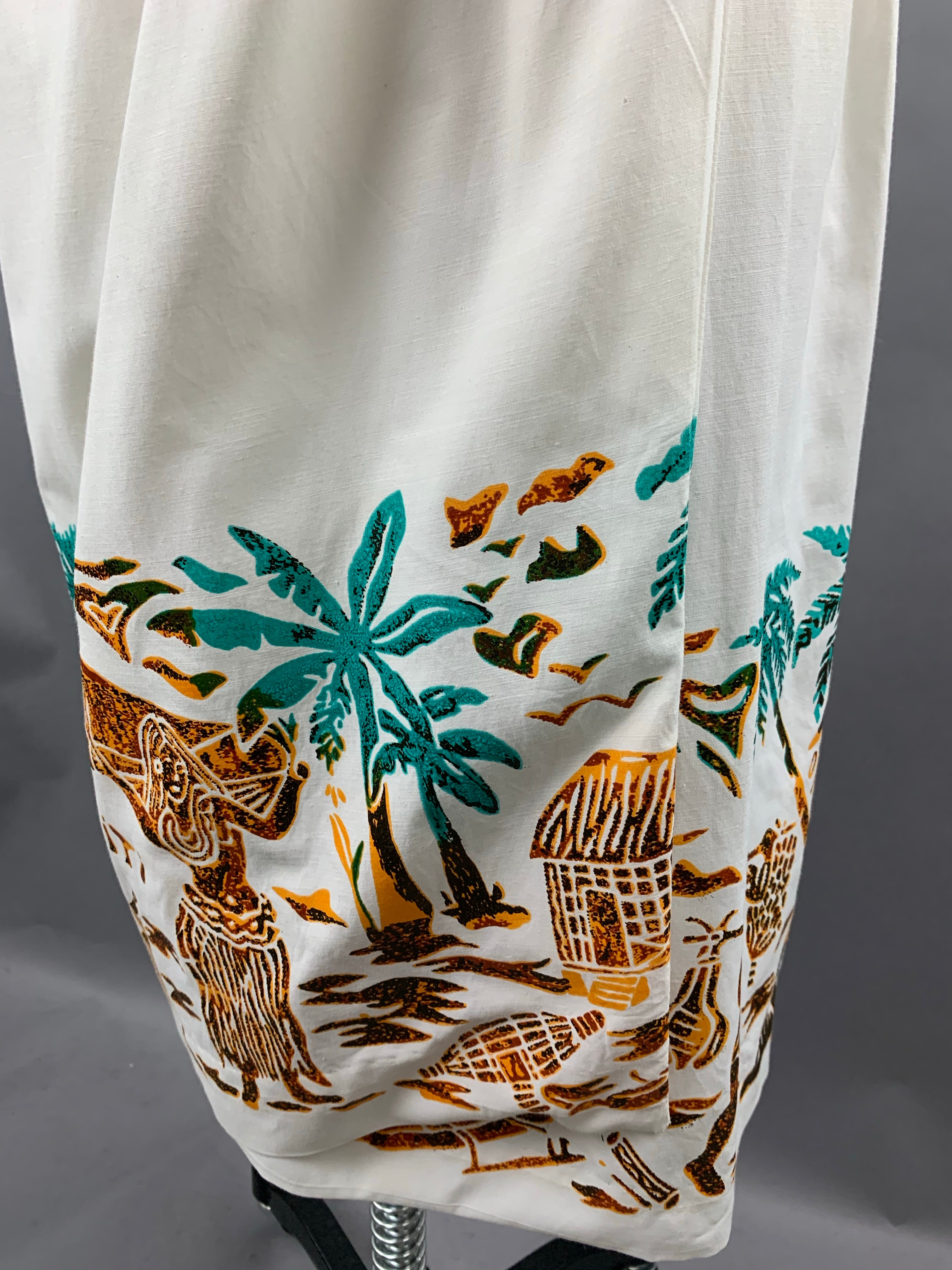 1950s Alfred Shaheen White Tahiti Border Print Sarong Dress Size XS Size S