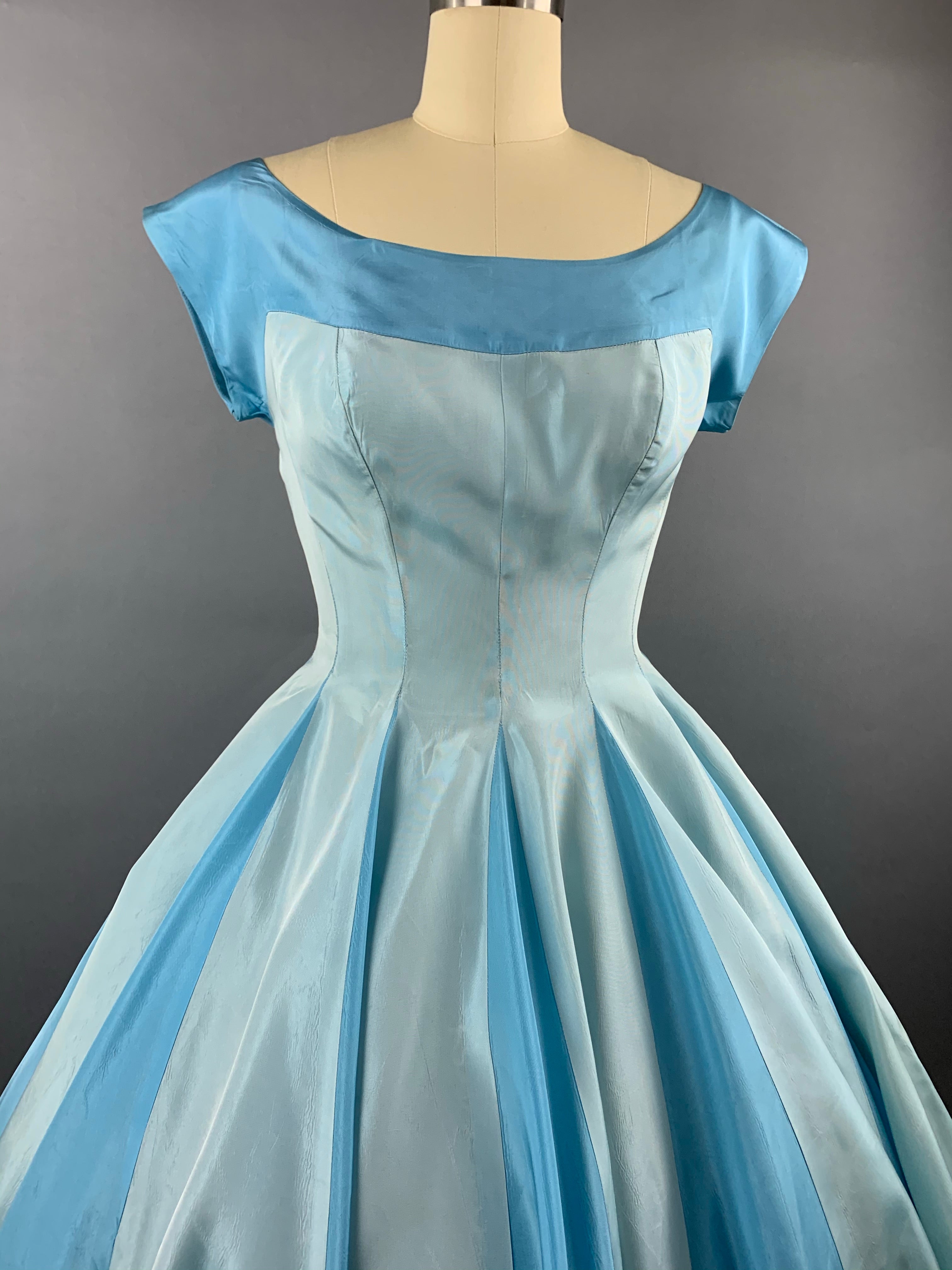 1950s Two Shades of Blue Full Skirt Party Dress Size M