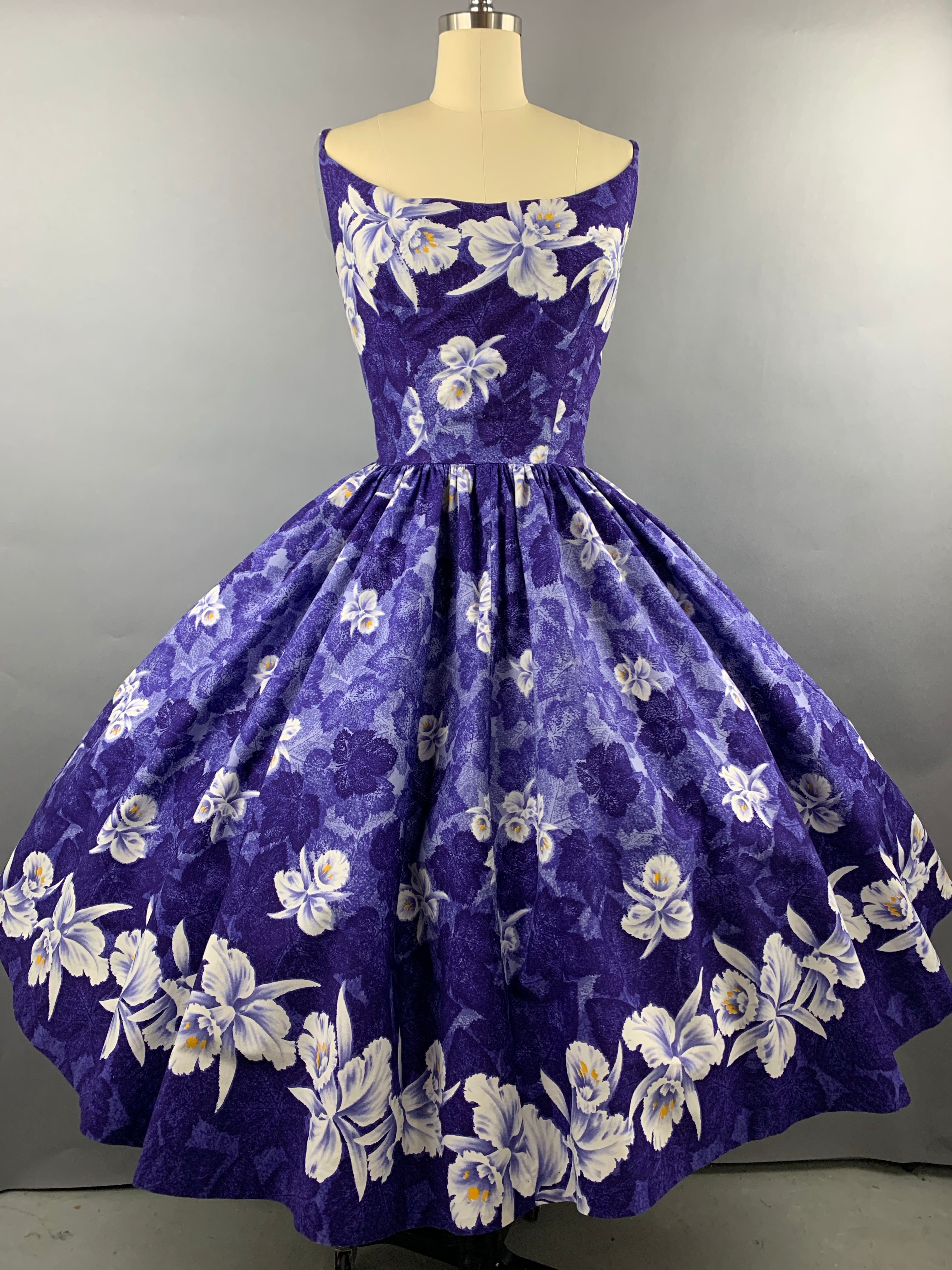 1950s Kamehameha Blue-Purple Orchid Cotton Hawaiian Dress Size M