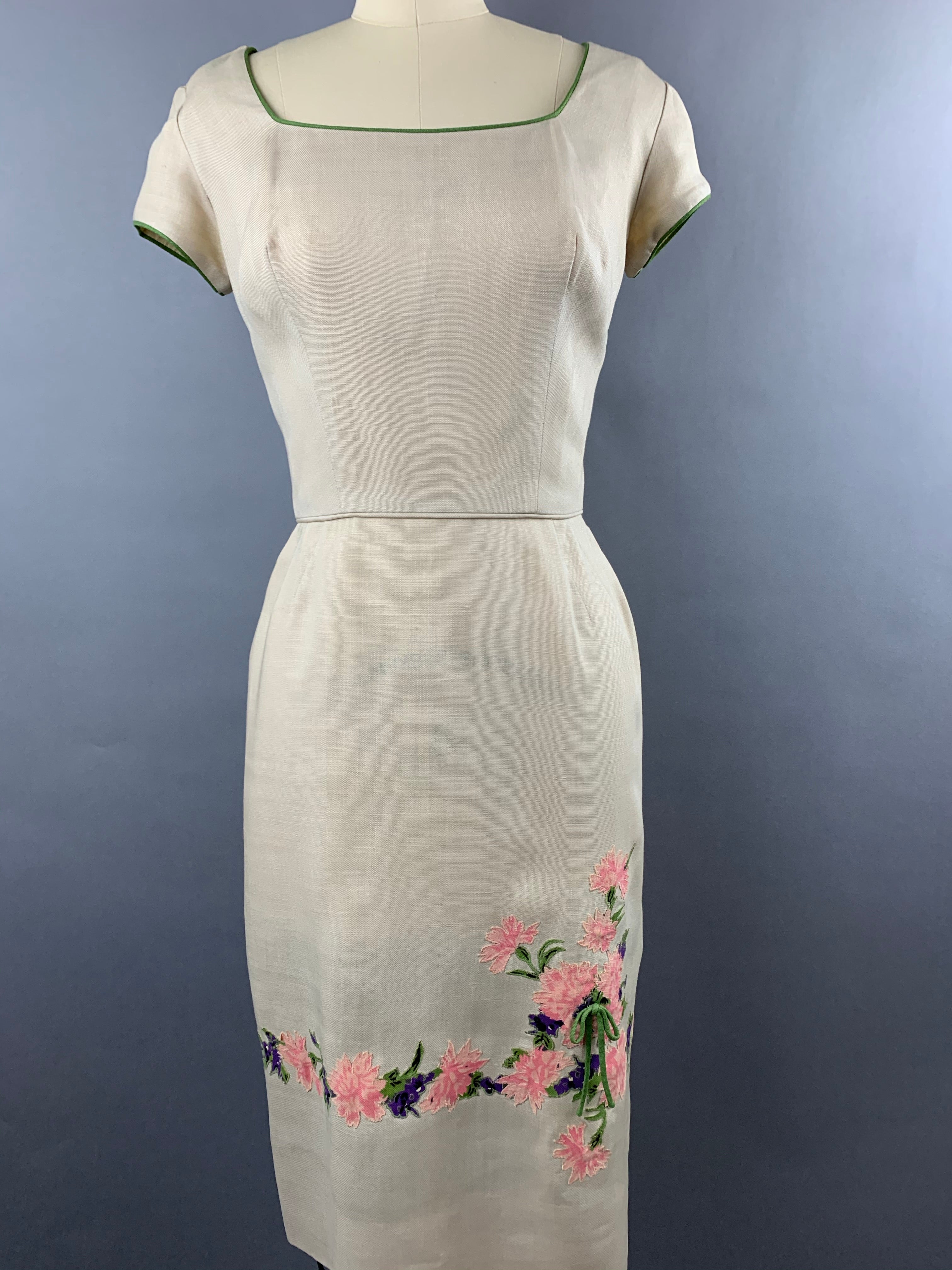 1950s Peggy Hunt Cream Linen Wiggle Dress with Carnation Applique Size S