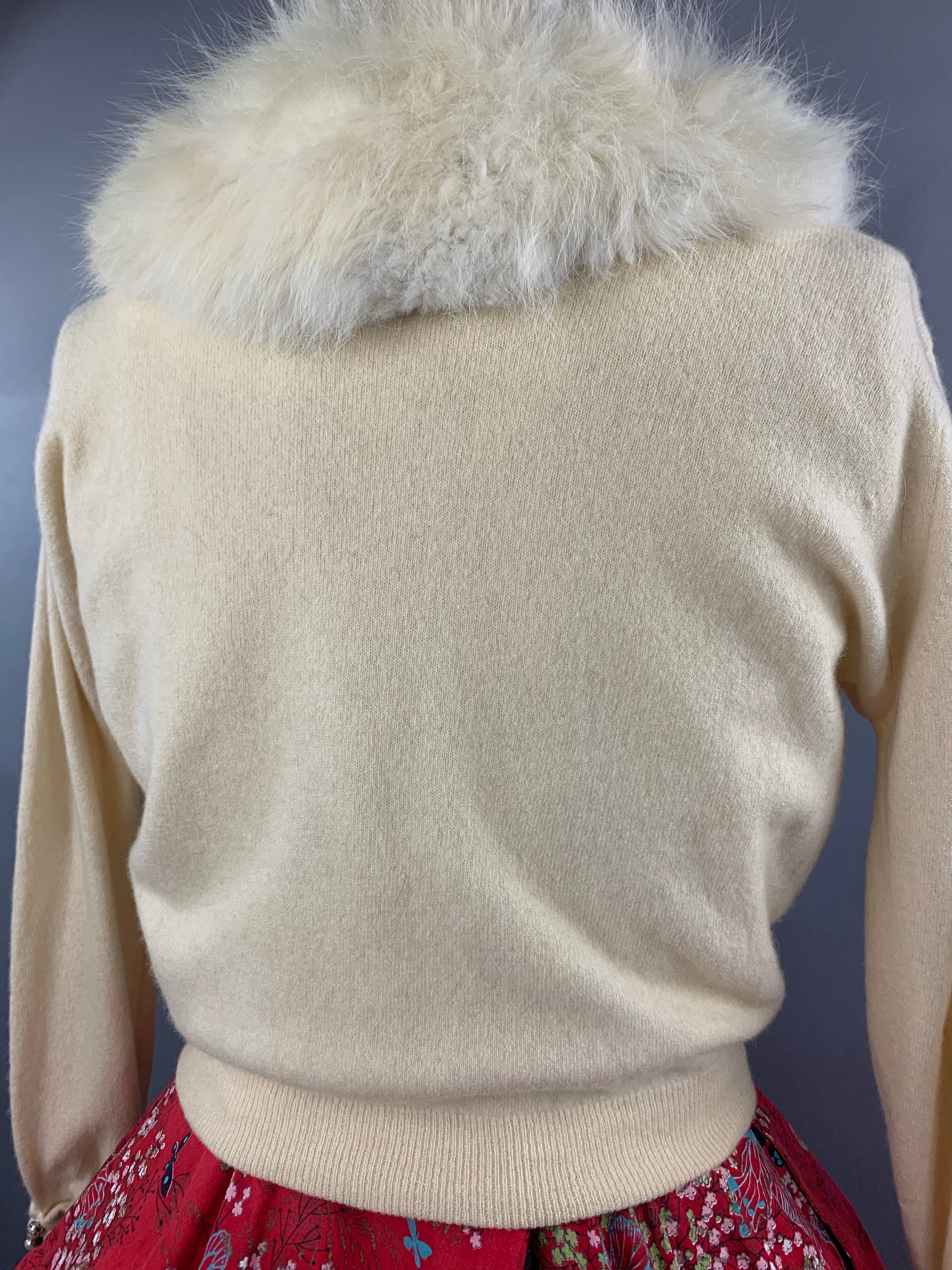 1950s Dalton Cream Cashmere Cardigan with Detachable Fox Collar Size M Size L