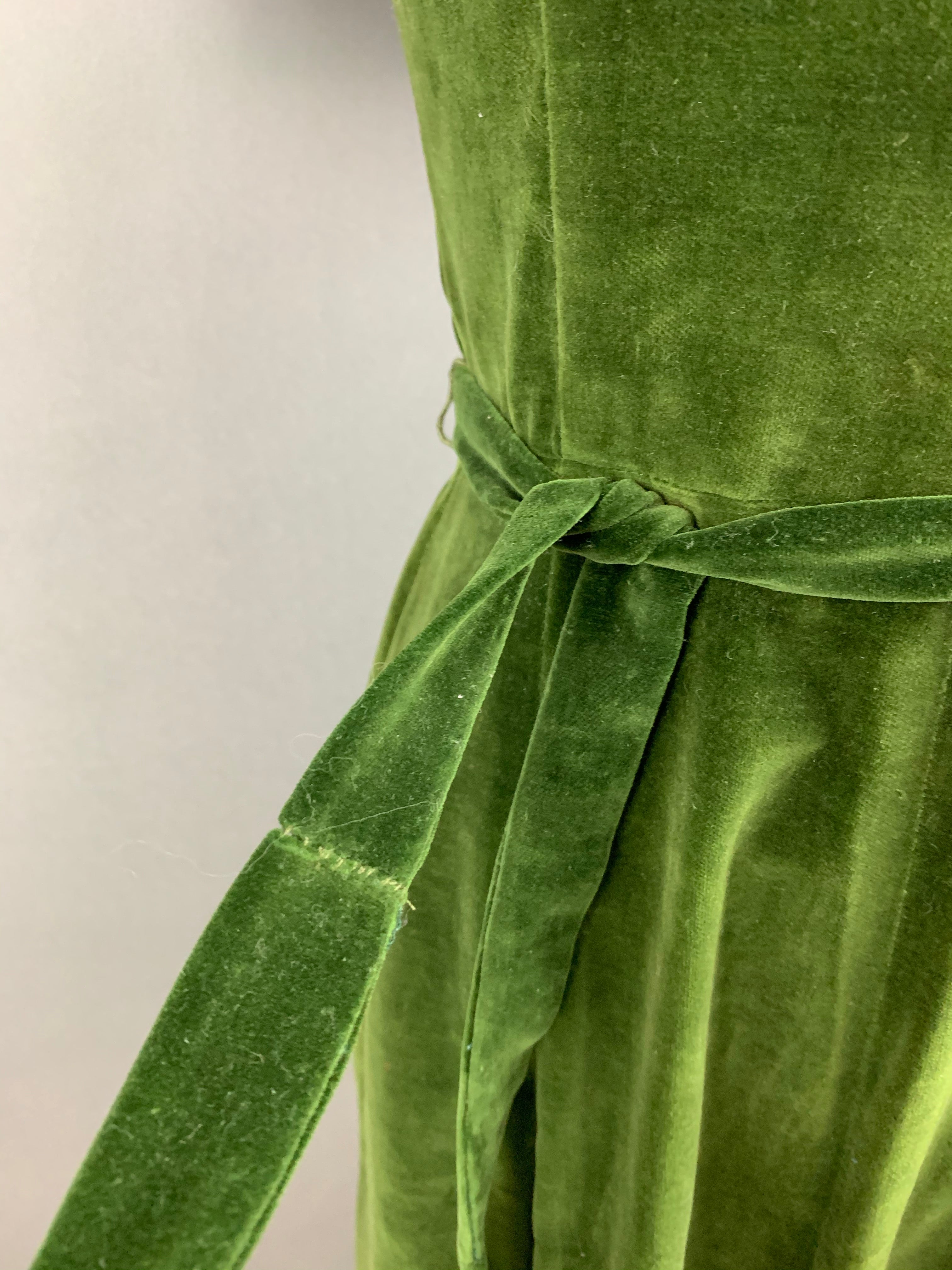 1950s H and D Fashions Green Velvet Party Dress Size S