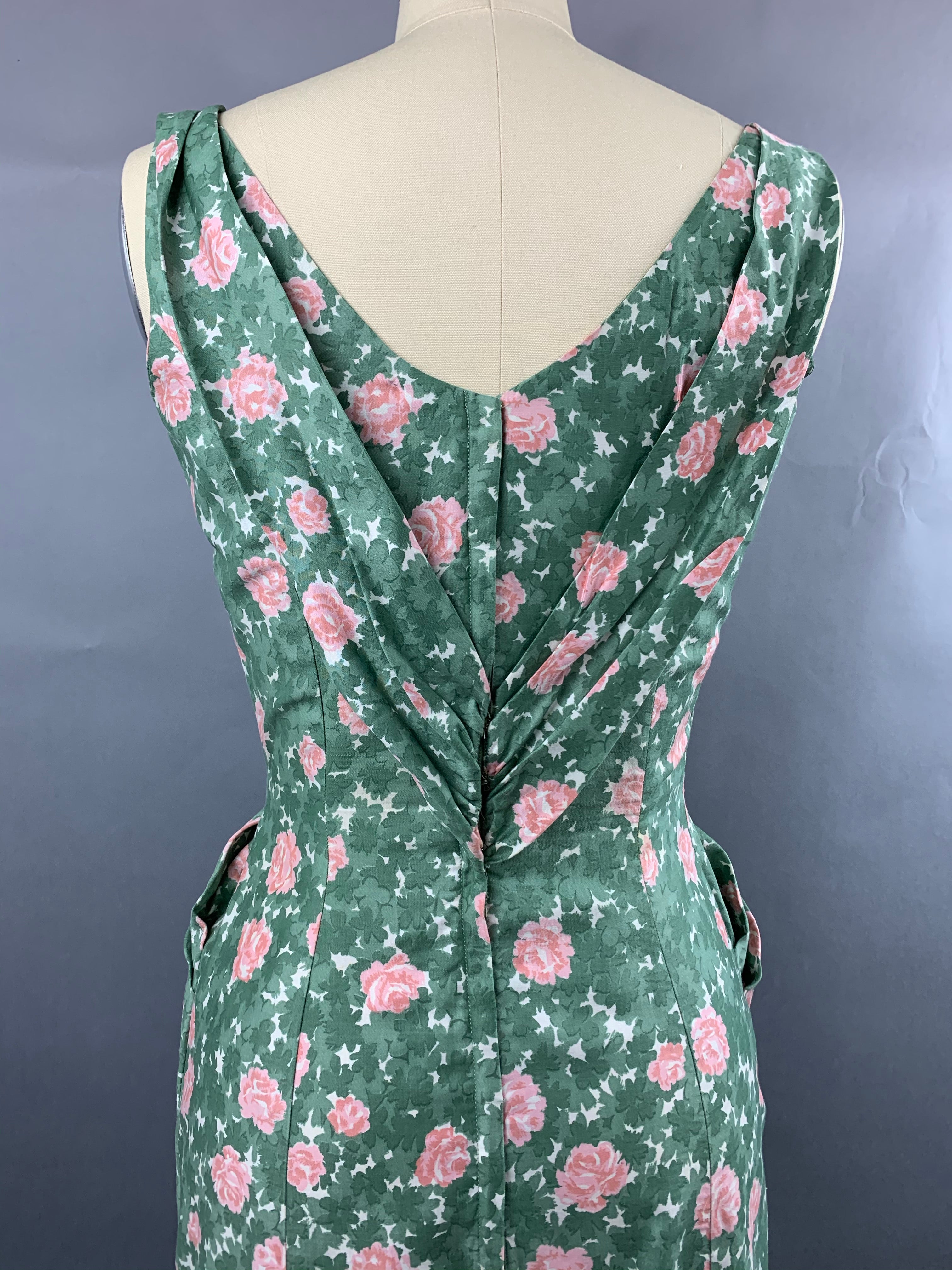 1950s Jeanette Alexander Green Cotton with Pink Roses Dress Size S