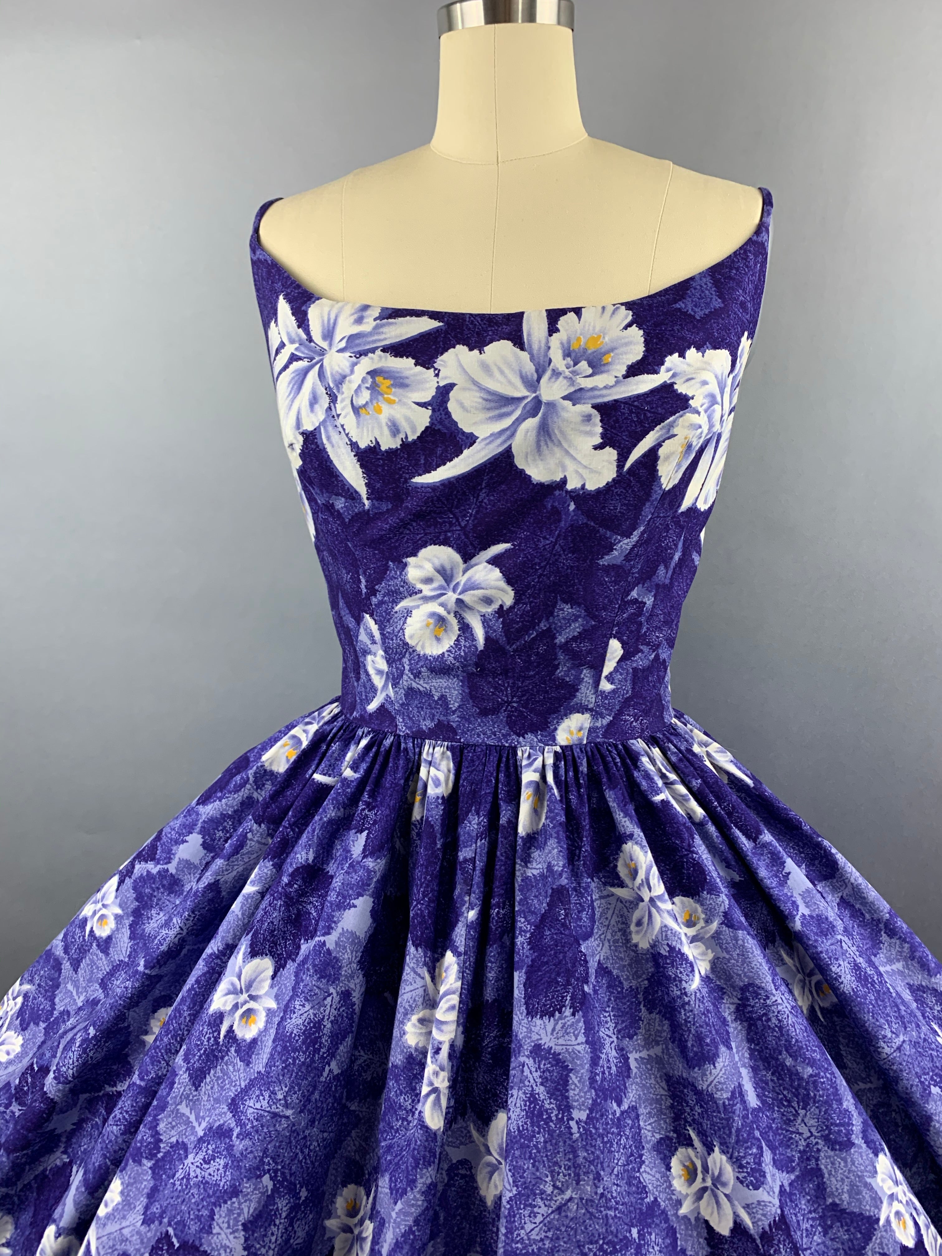 1950s Kamehameha Blue-Purple Orchid Cotton Hawaiian Dress Size M