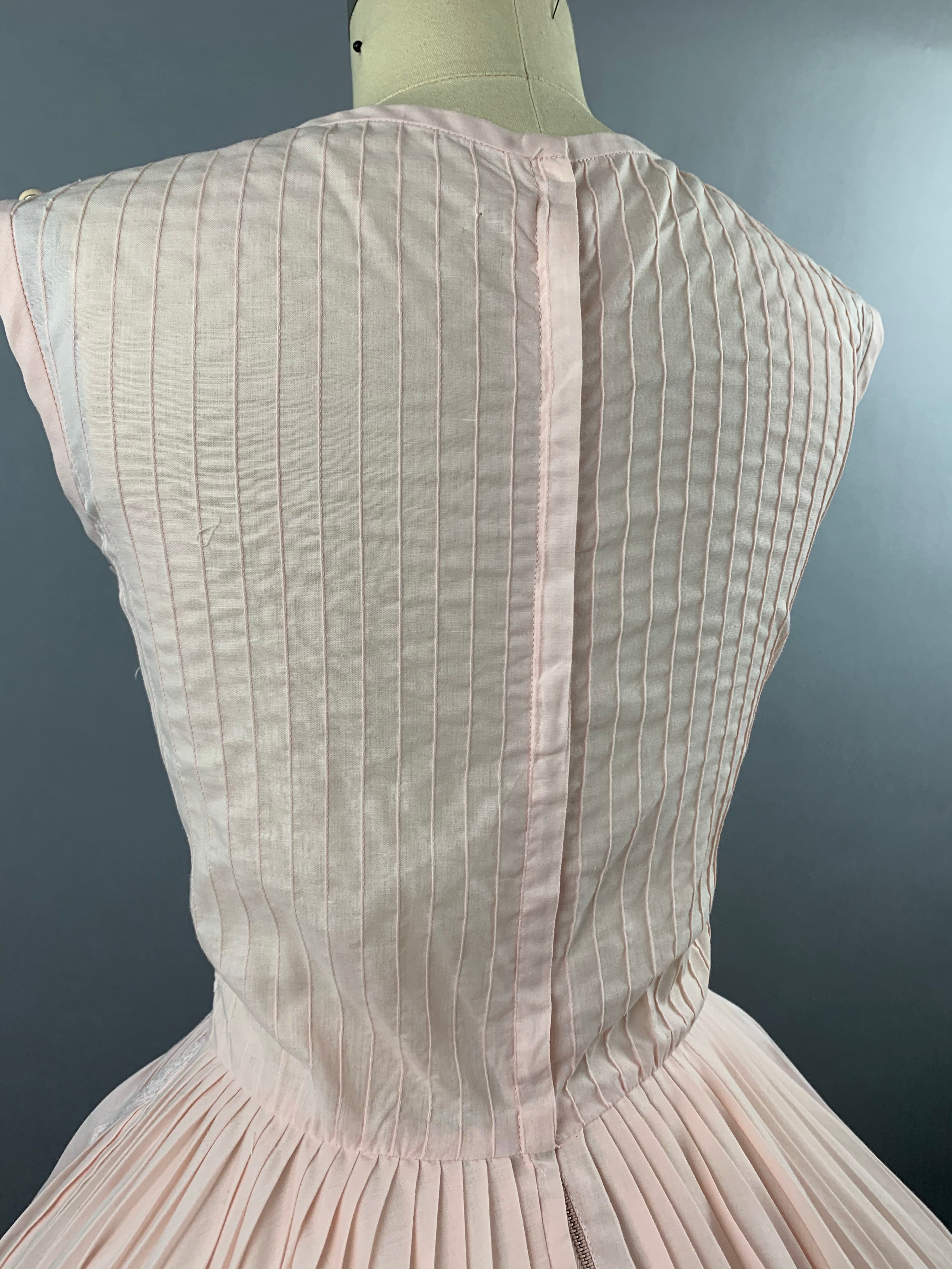 1950s Pink Pintucked Cotton Dress Size M