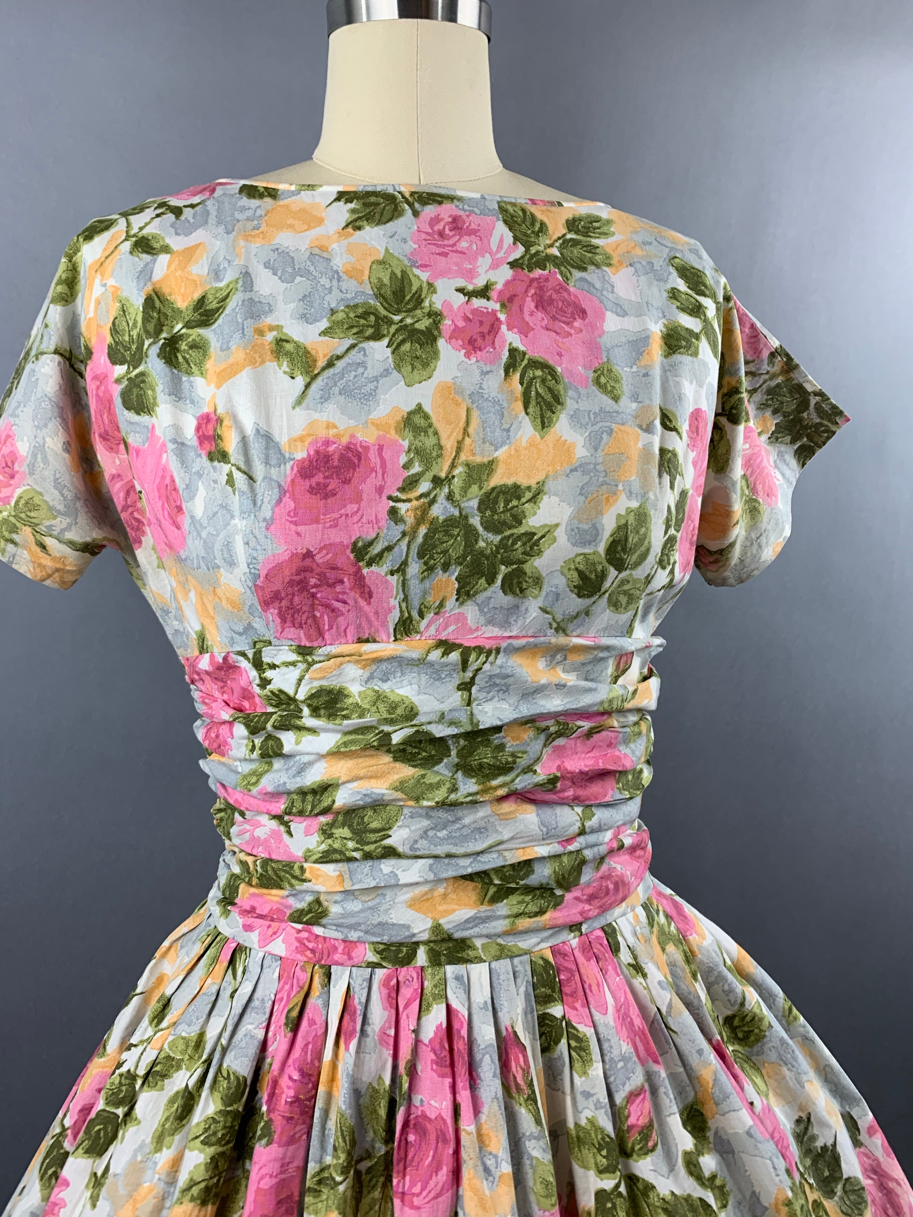 1950s Pink Roses Cotton Floral Dress Size M