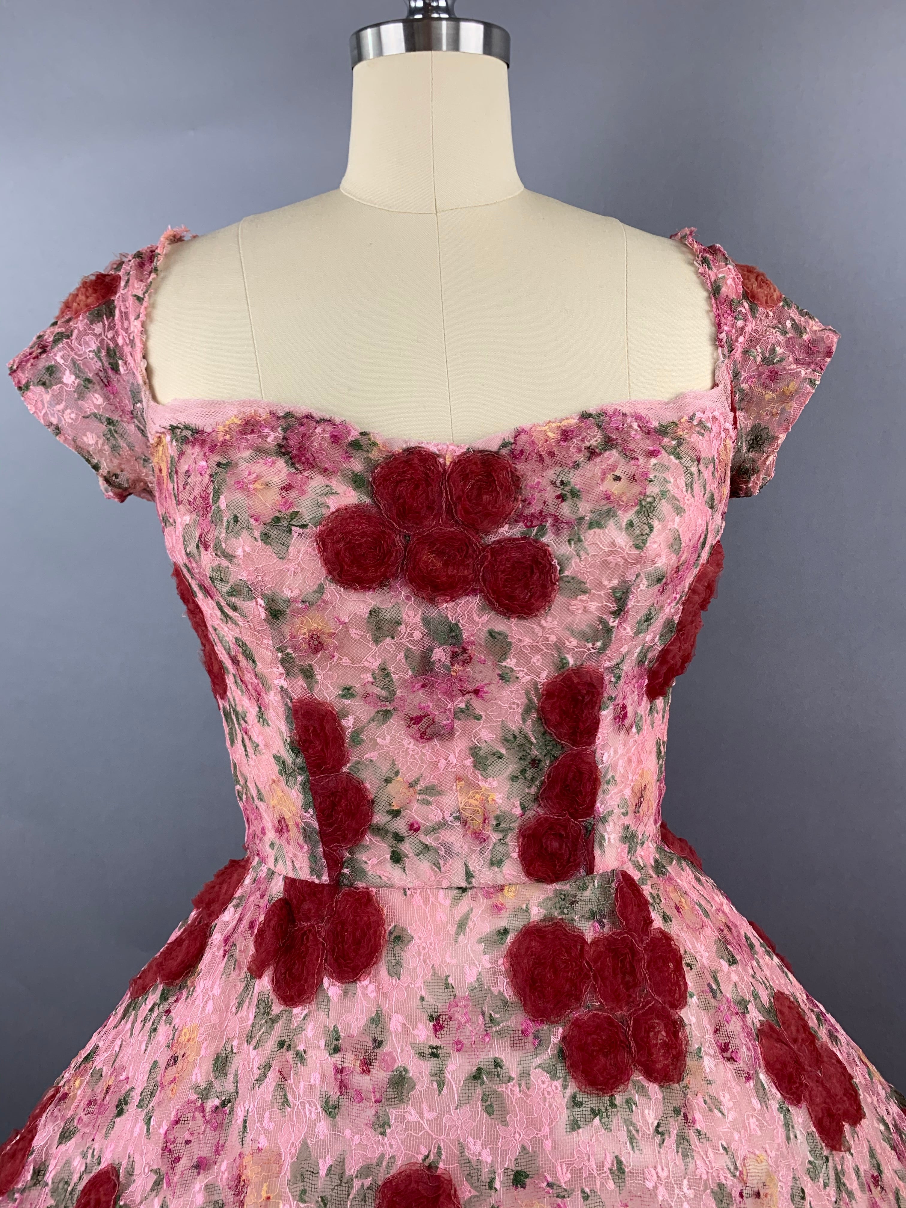 1950s Sylvia Rutkins 3D Red Roses Lace Party Dress Size S