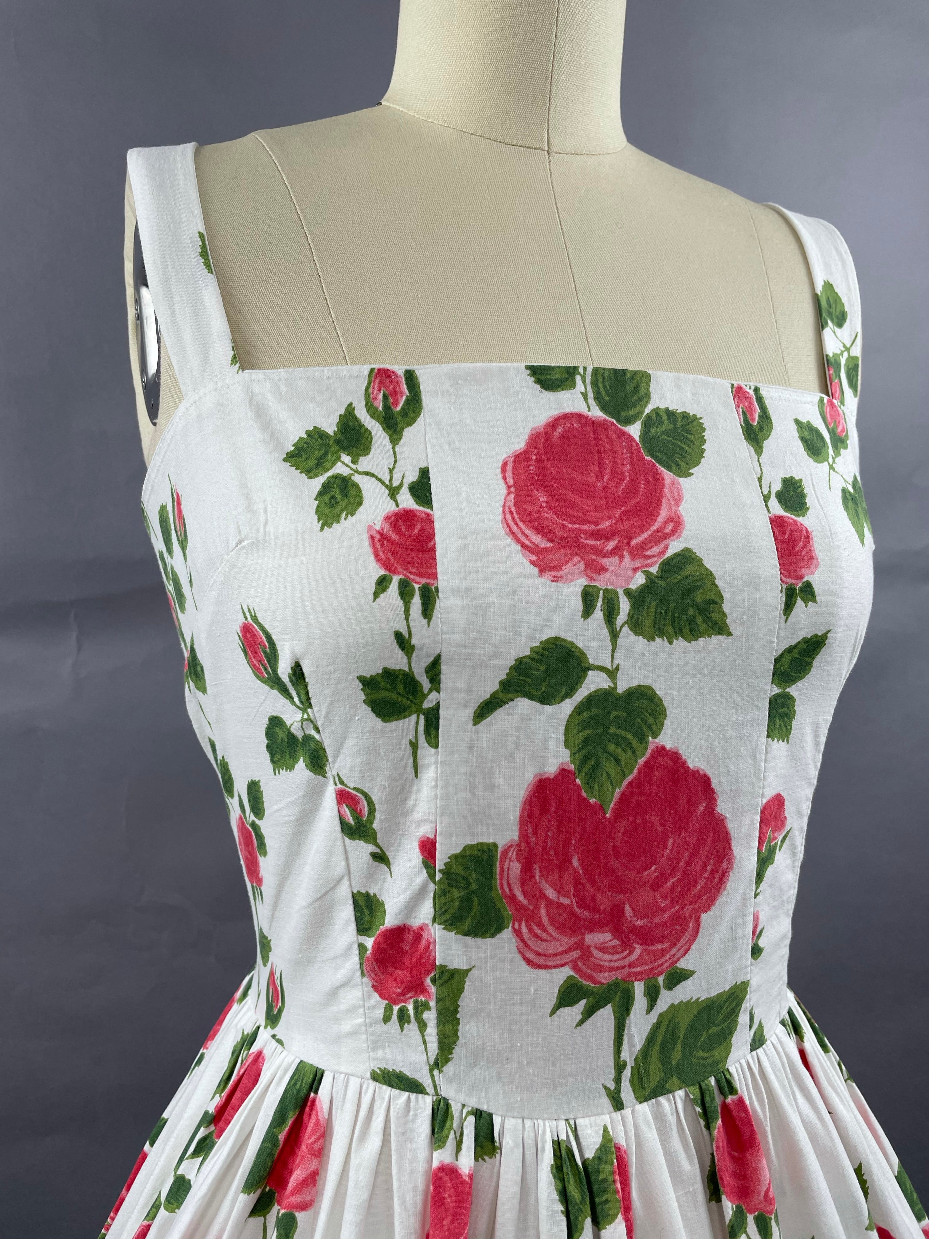 1950s Long Stemmed Rose Print Cotton Sundress Size S