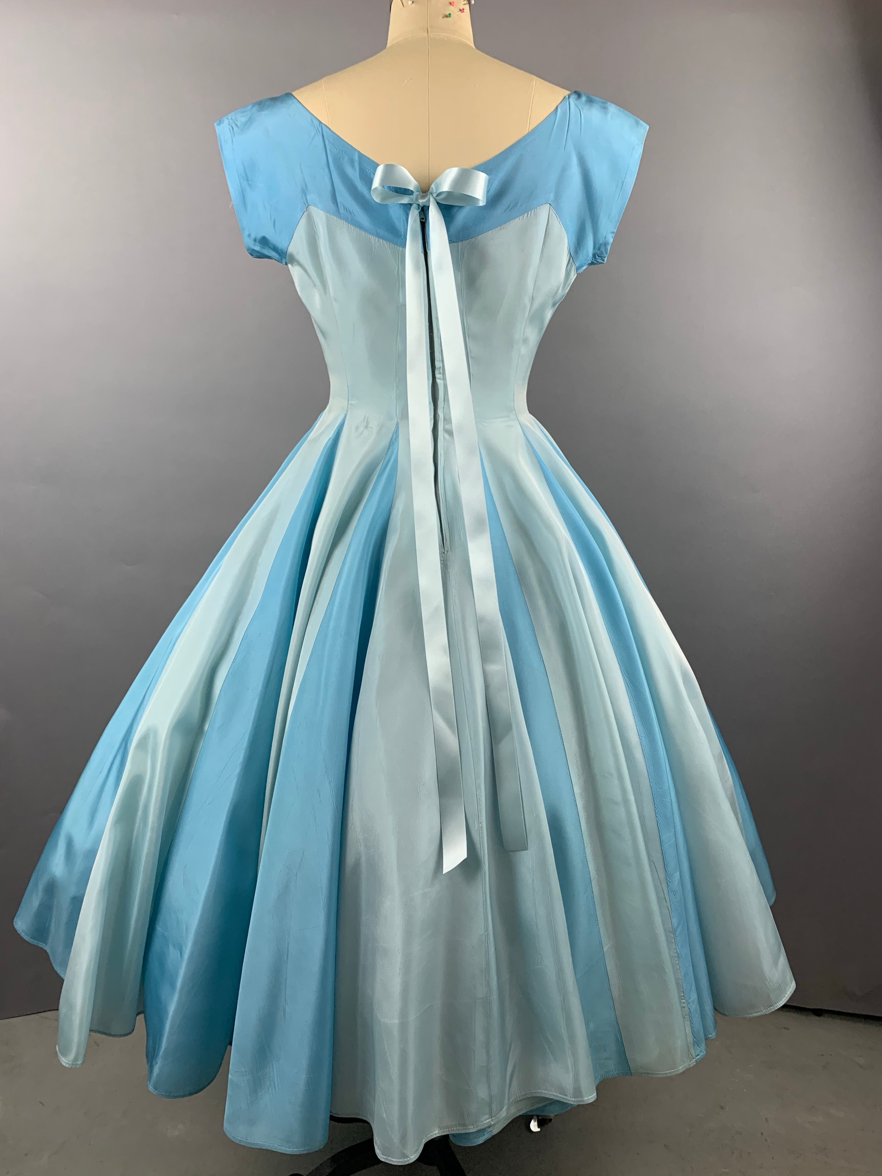 1950s Two Shades of Blue Full Skirt Party Dress Size M