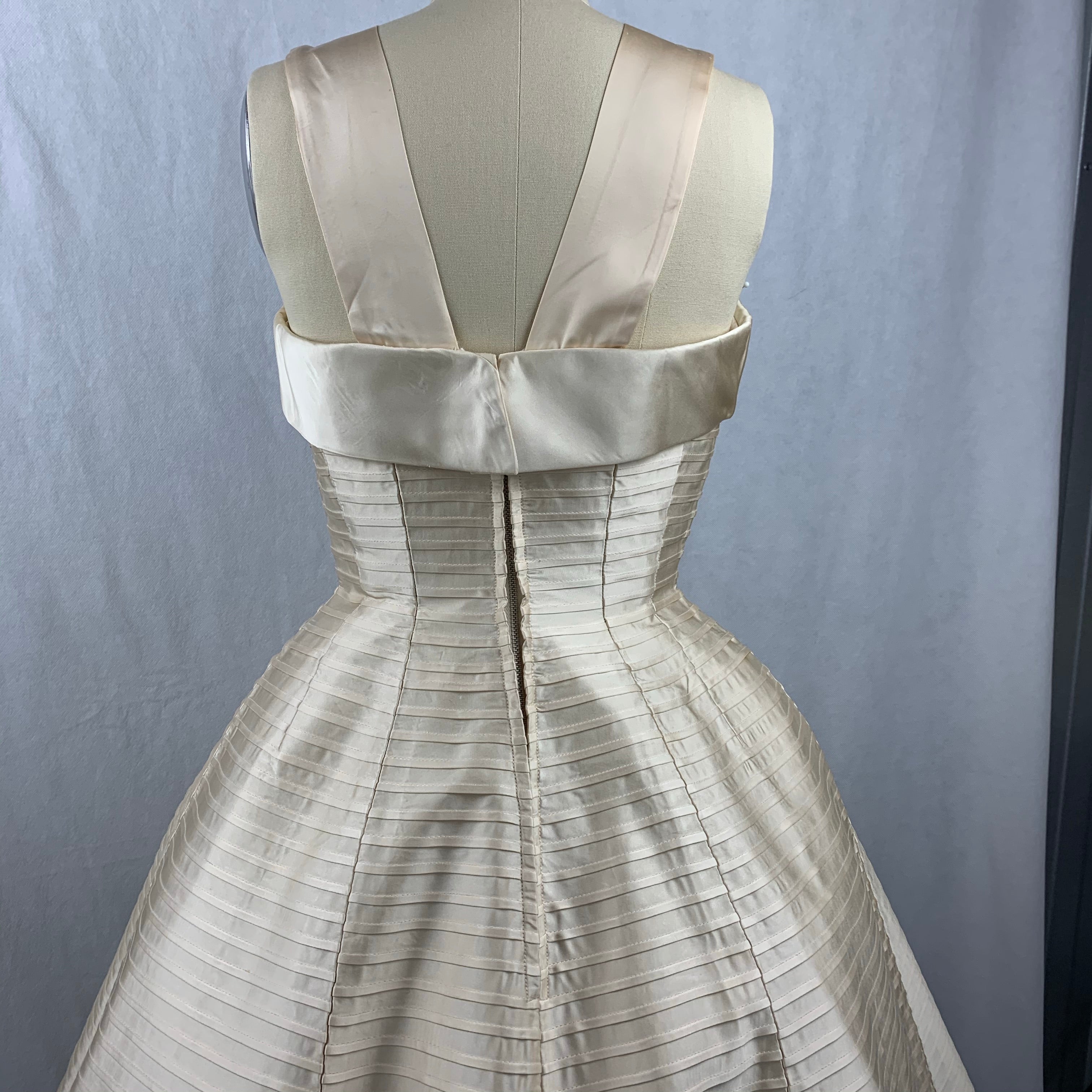 1950s Suzy Perette Pleated Party Dress Size XS