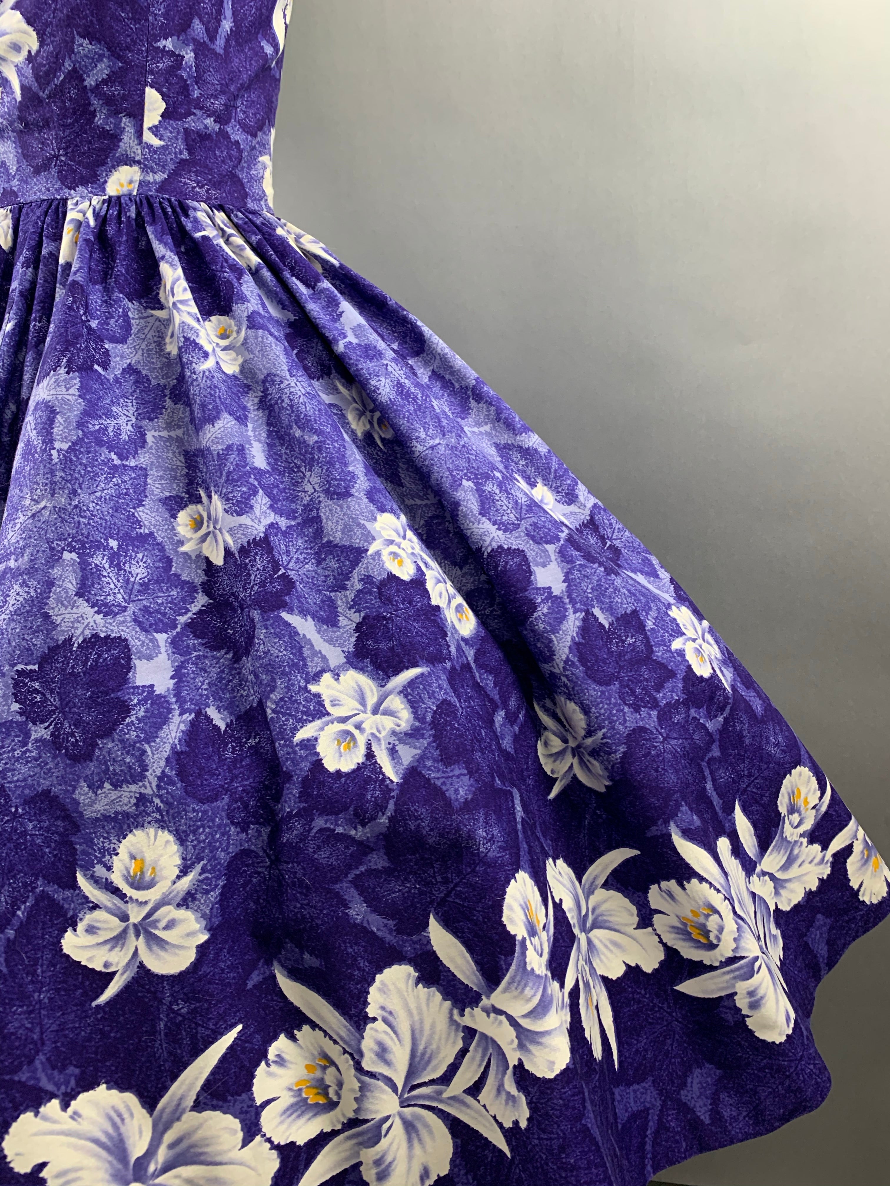 1950s Kamehameha Blue-Purple Orchid Cotton Hawaiian Dress Size M