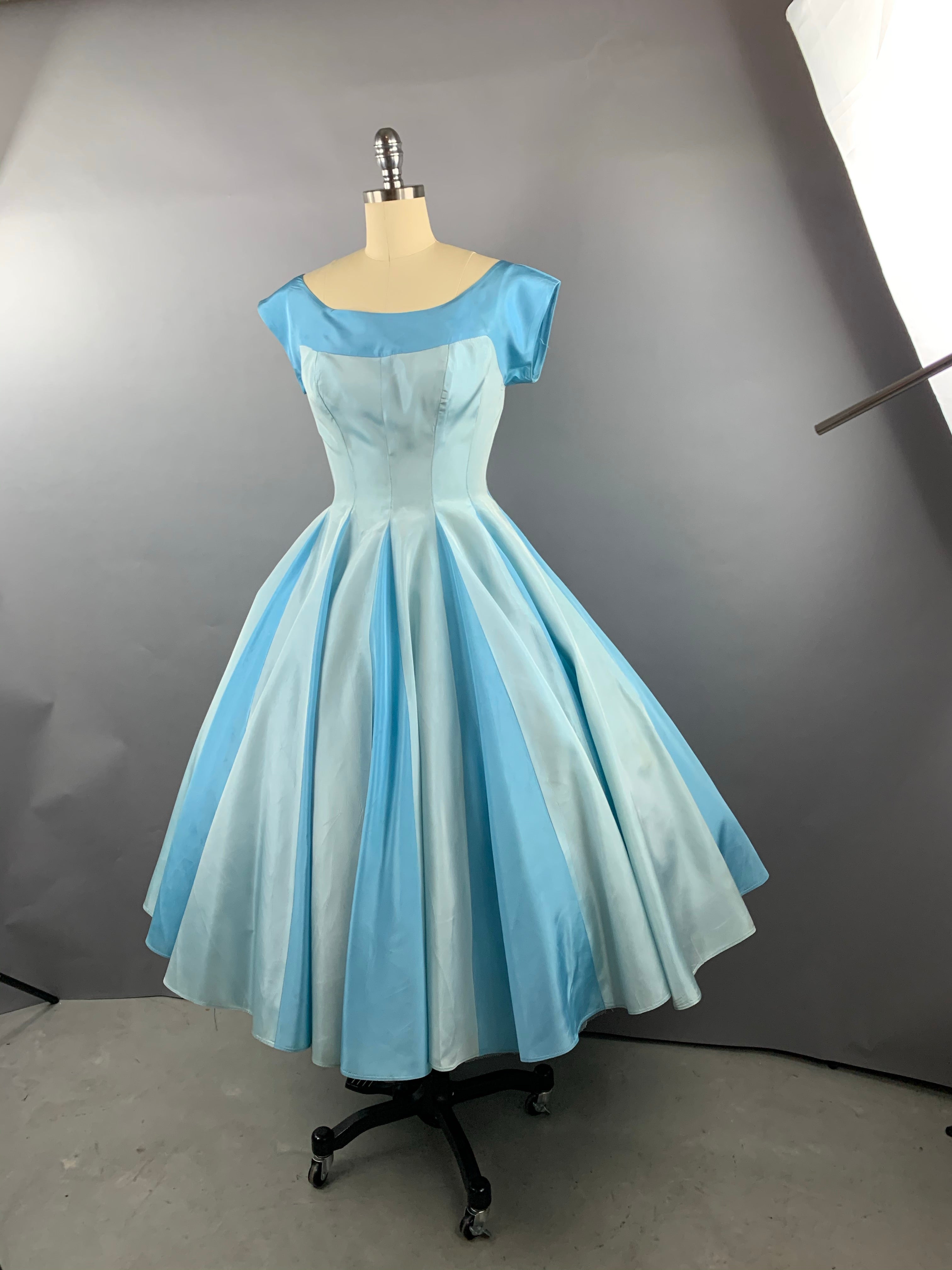 1950s Two Shades of Blue Full Skirt Party Dress Size M