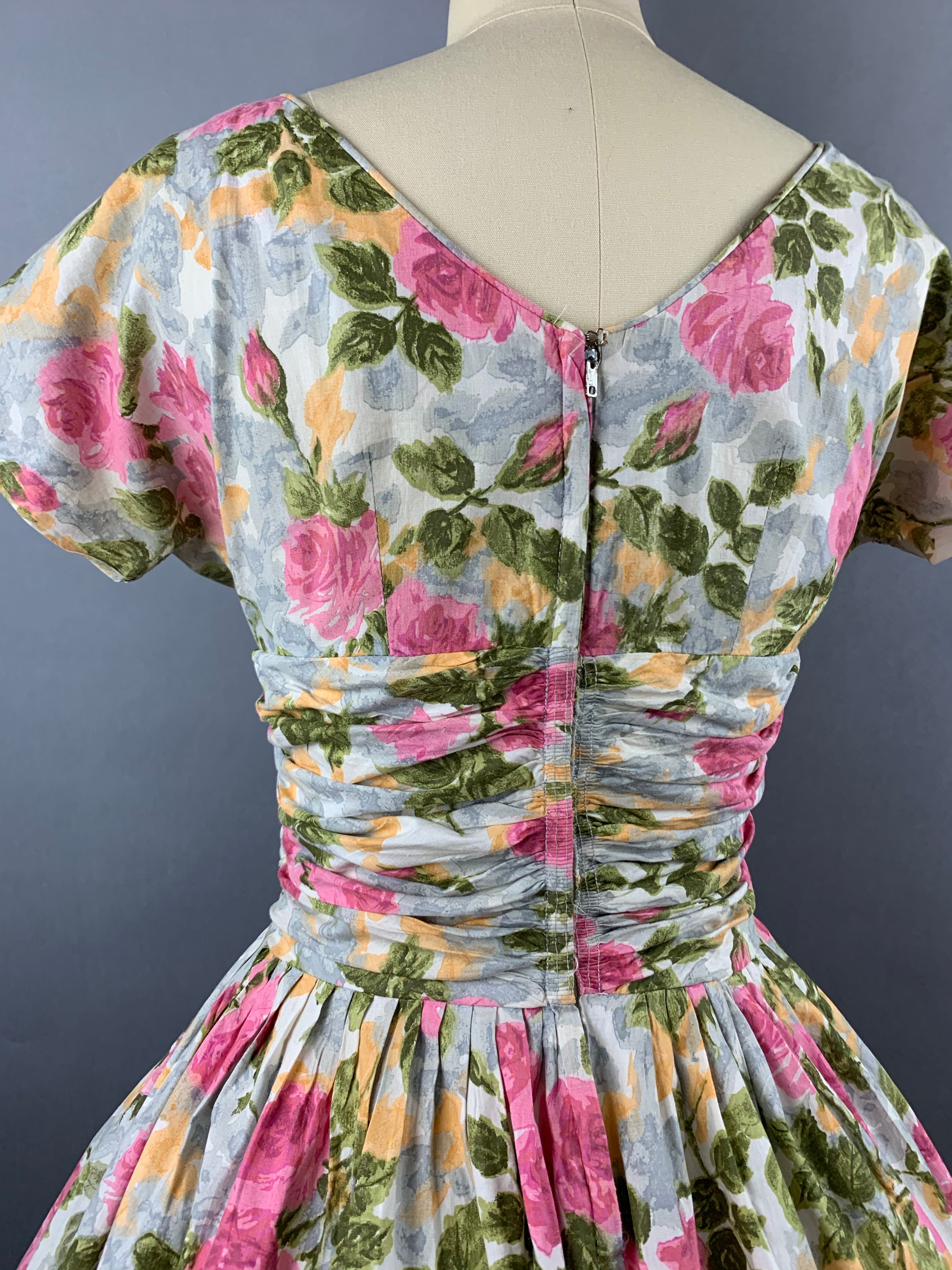 1950s Pink Roses Cotton Floral Dress Size M