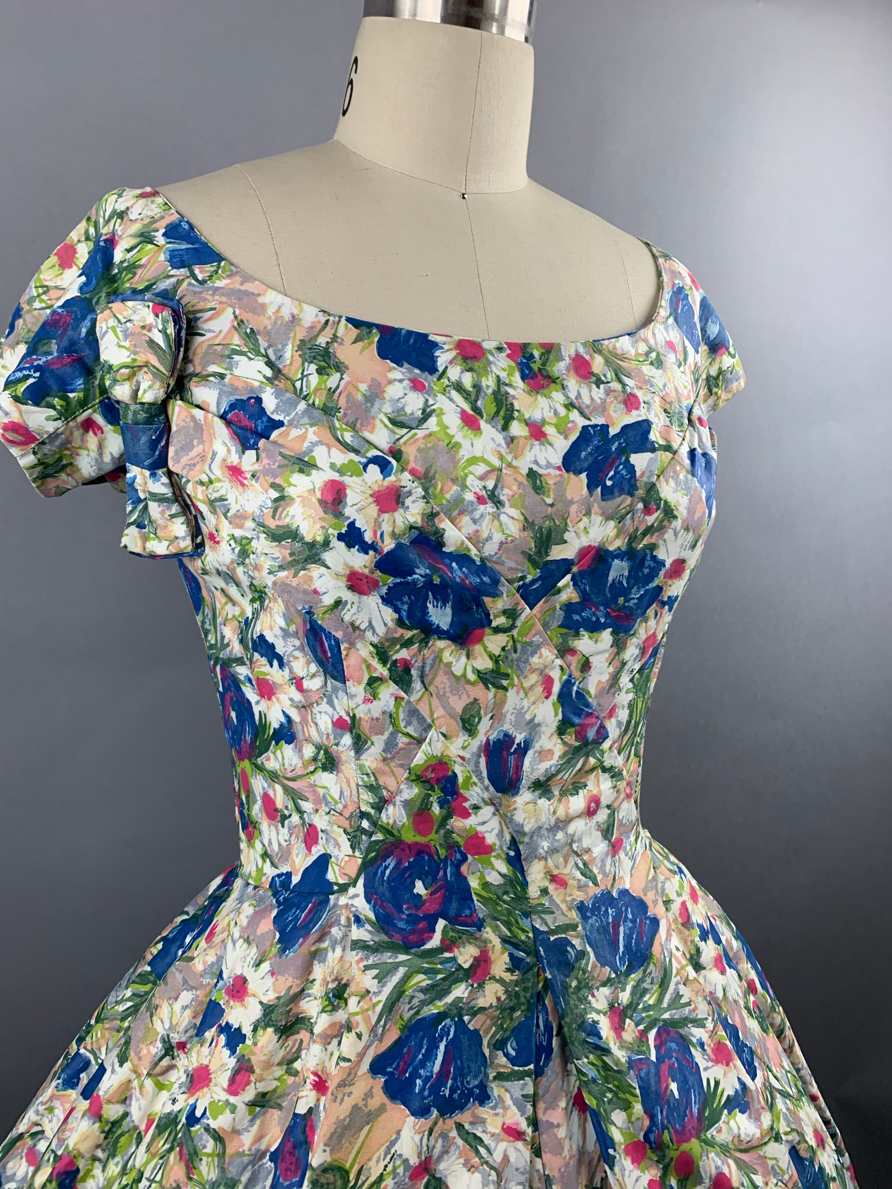 1950s Suzy Perette Blue Floral Polished Cotton Dress Size M