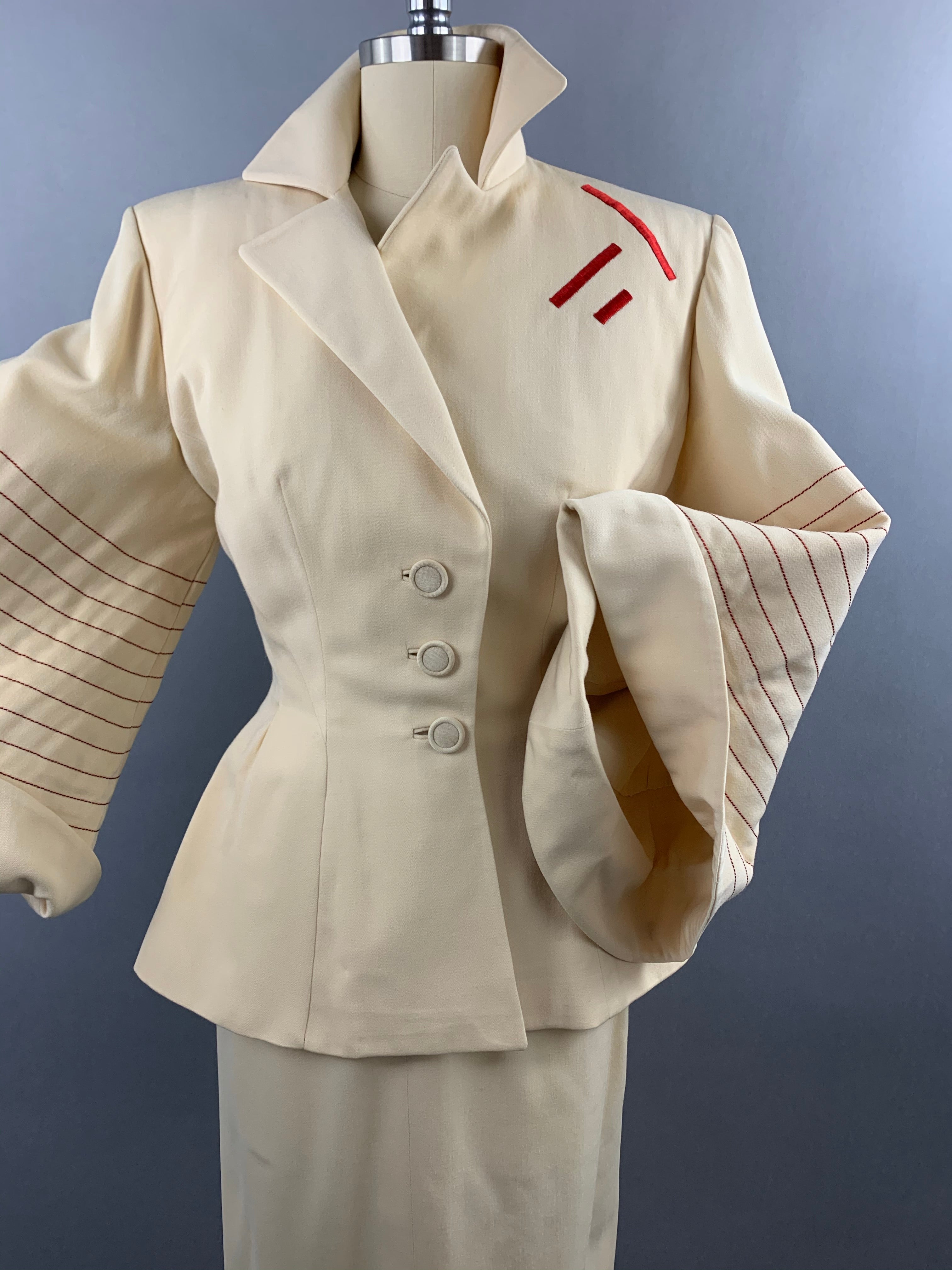 1950s Lilli Ann Cream Skirt Suit Size XS