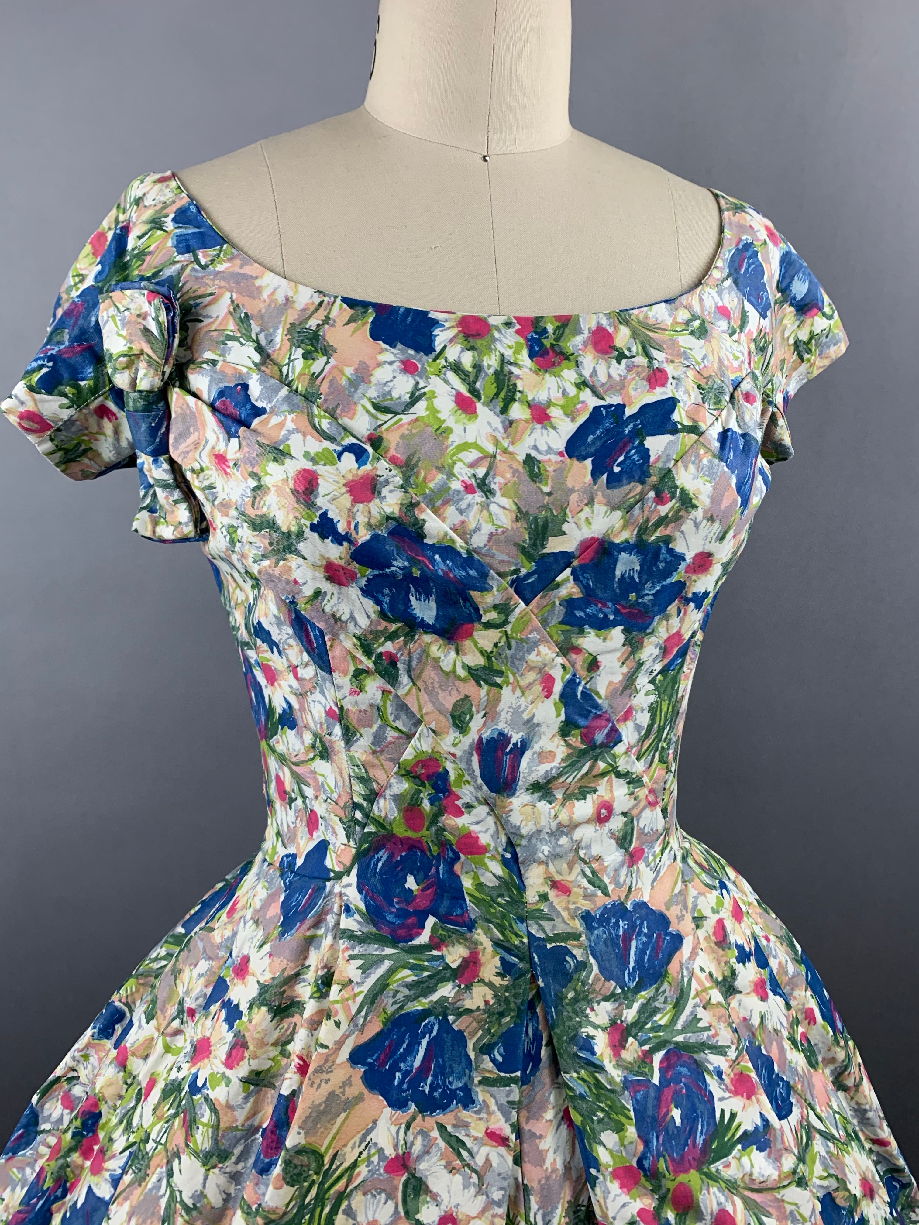 1950s Suzy Perette Blue Floral Polished Cotton Dress Size M