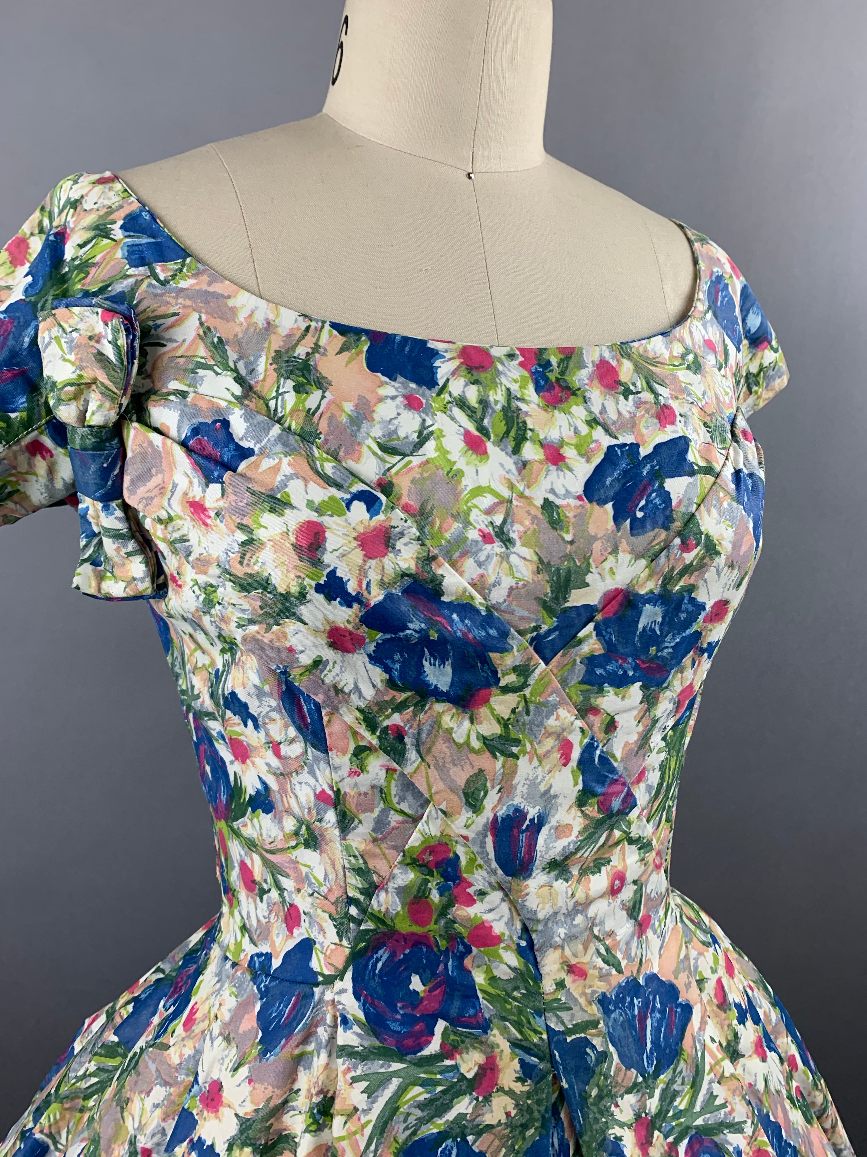 1950s Suzy Perette Blue Floral Polished Cotton Dress Size M