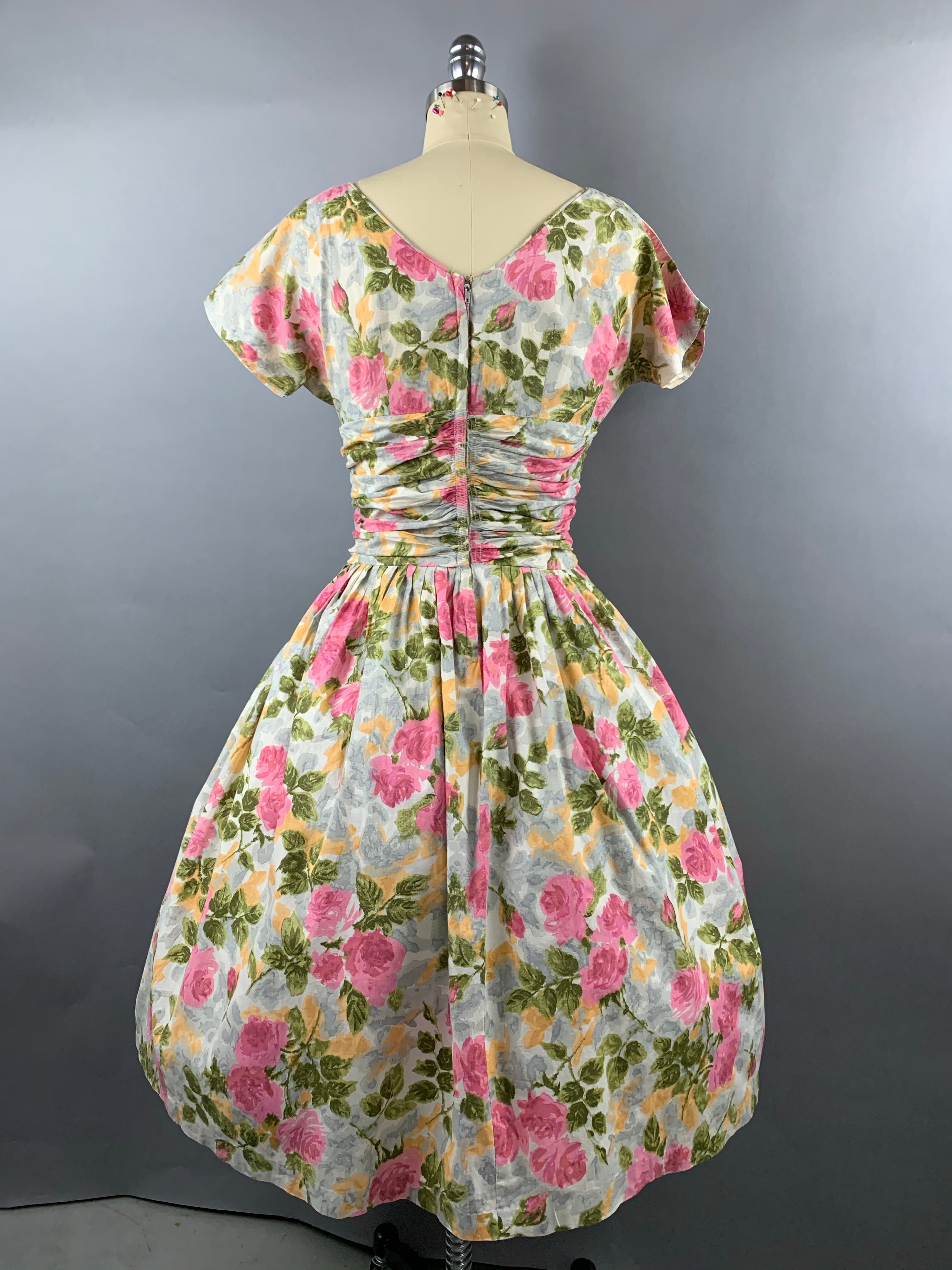 1950s Pink Roses Cotton Floral Dress Size M