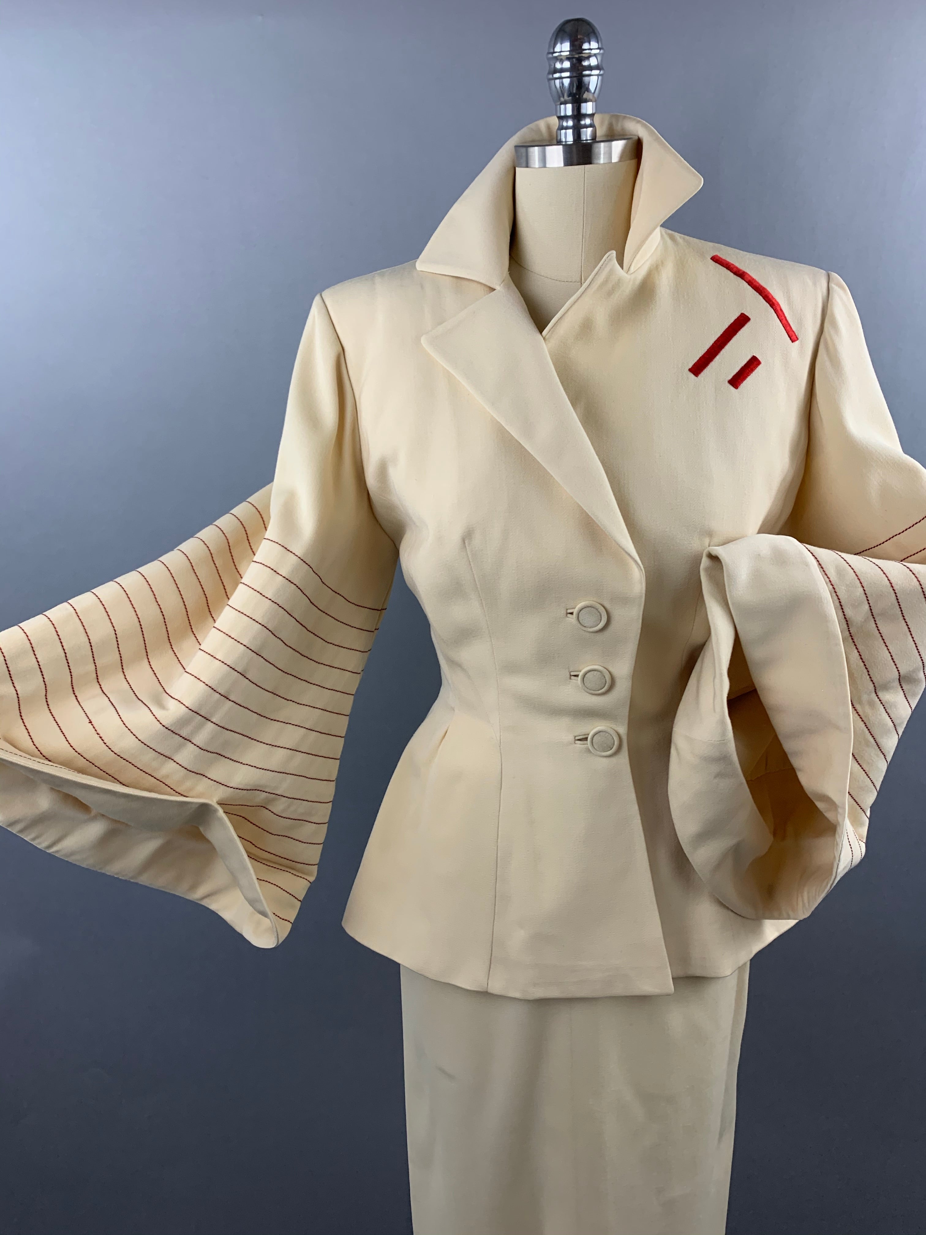 1950s Lilli Ann Cream Skirt Suit Size XS