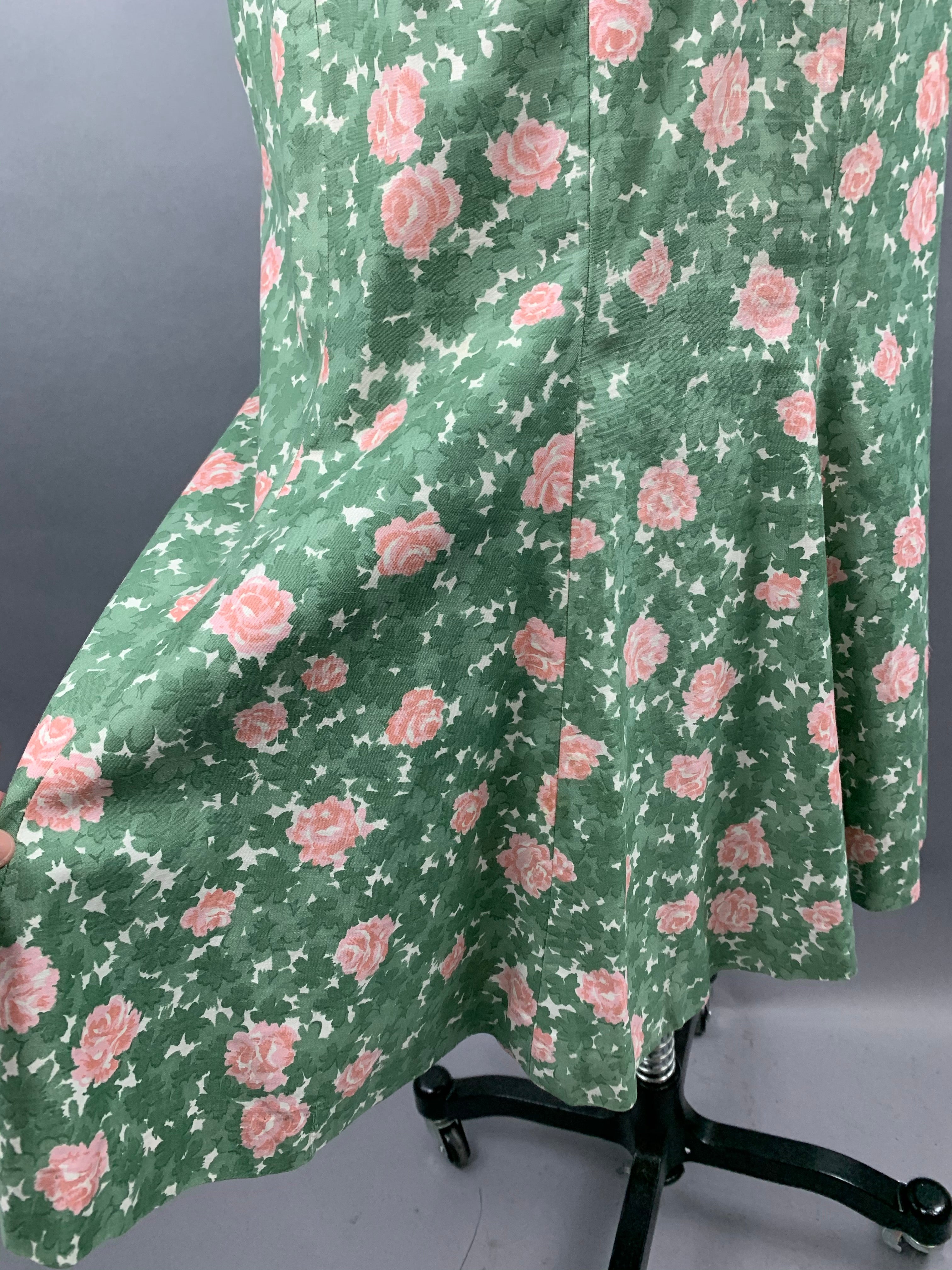 1950s Jeanette Alexander Green Cotton with Pink Roses Dress Size S