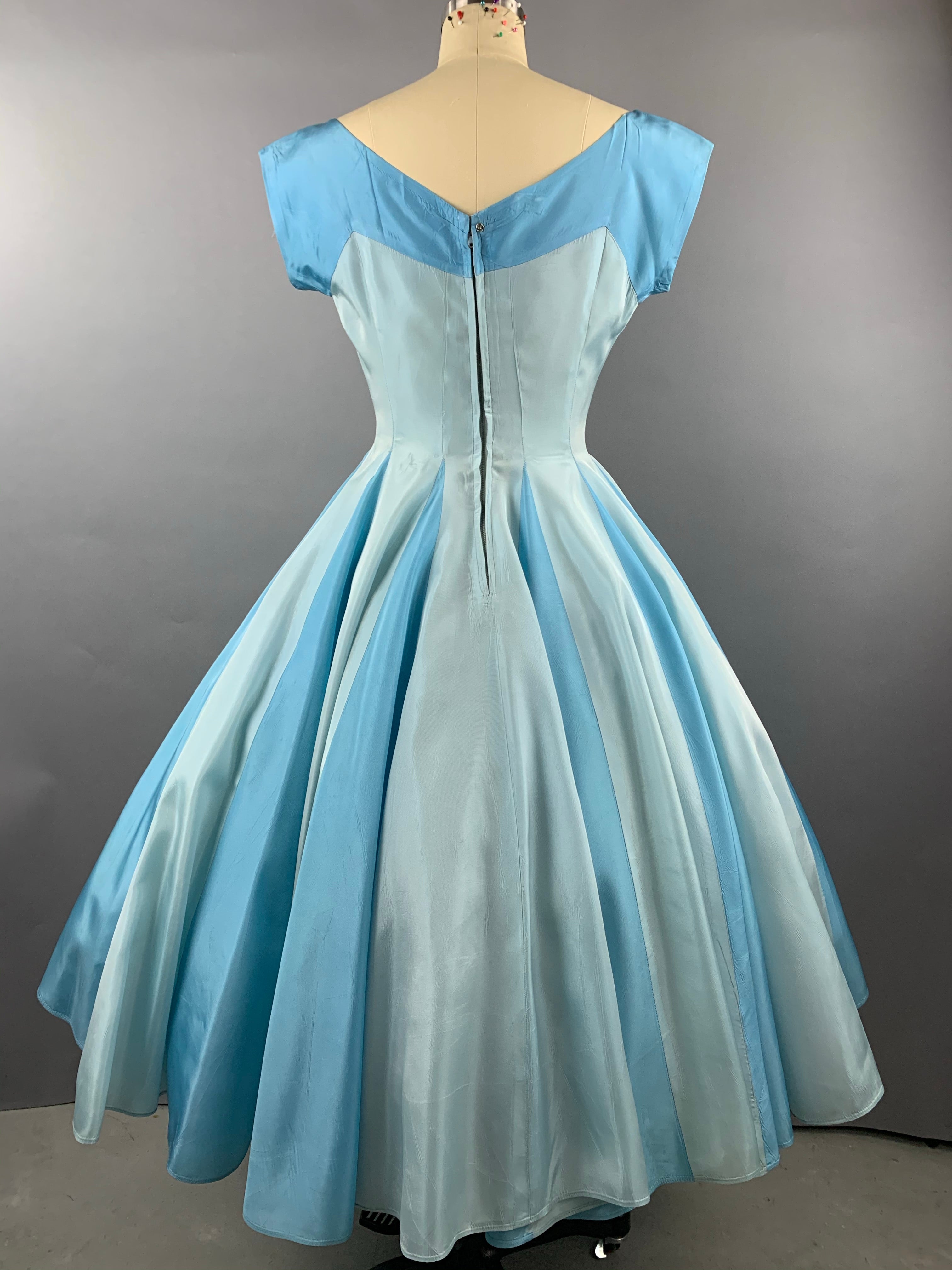 1950s Two Shades of Blue Full Skirt Party Dress Size M