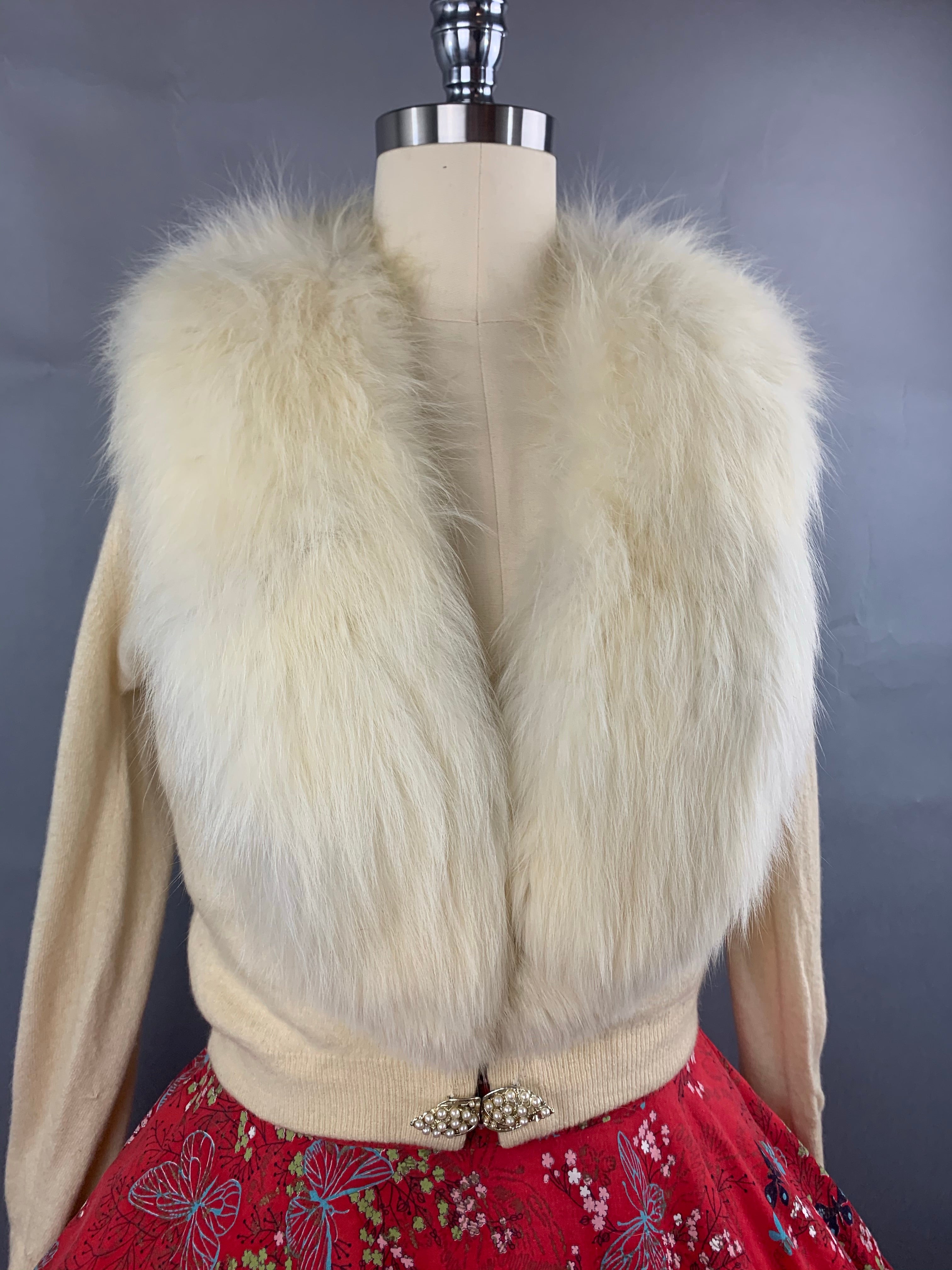 1950s Dalton Cream Cashmere Cardigan with Detachable Fox Collar Size M Size L