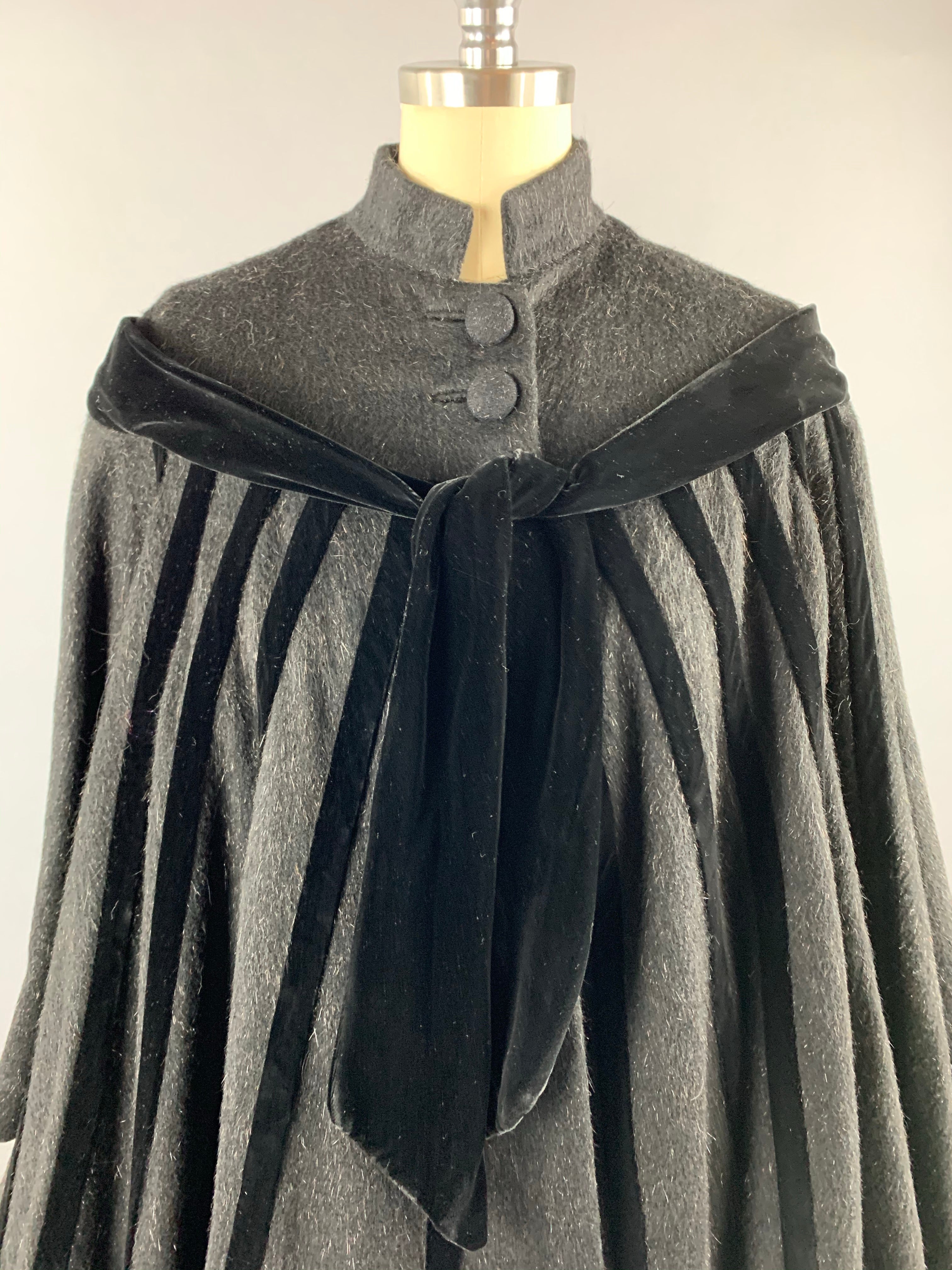 1950s Black Eyelash Wool and Velvet Lilli Ann Swing Coat Size M Size L Size XL