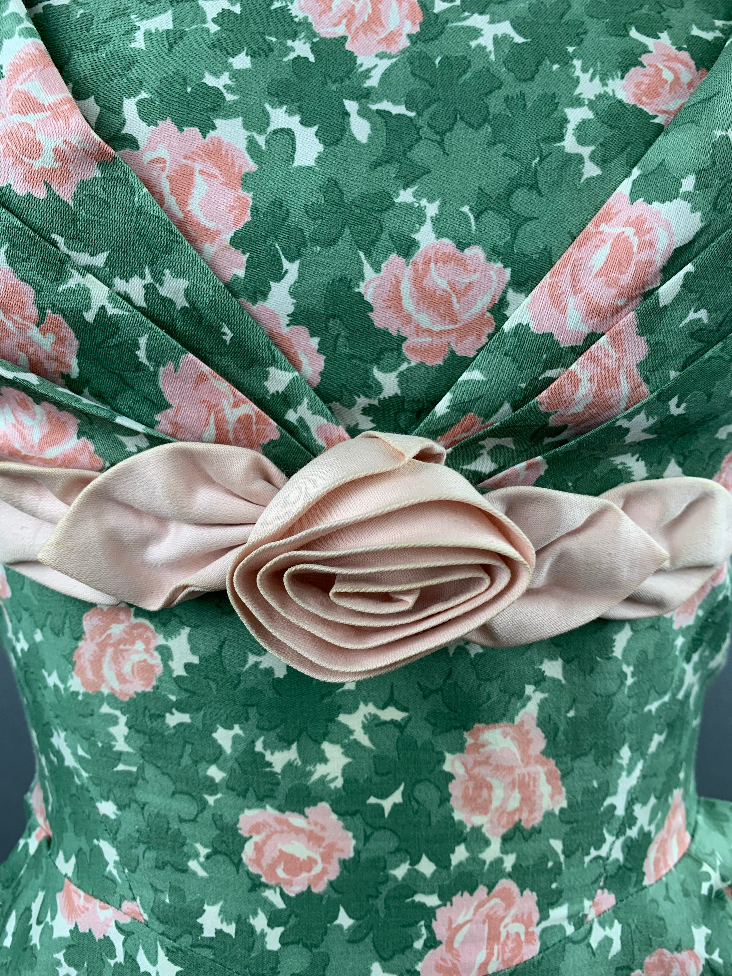 1950s Jeanette Alexander Green Cotton with Pink Roses Dress Size S