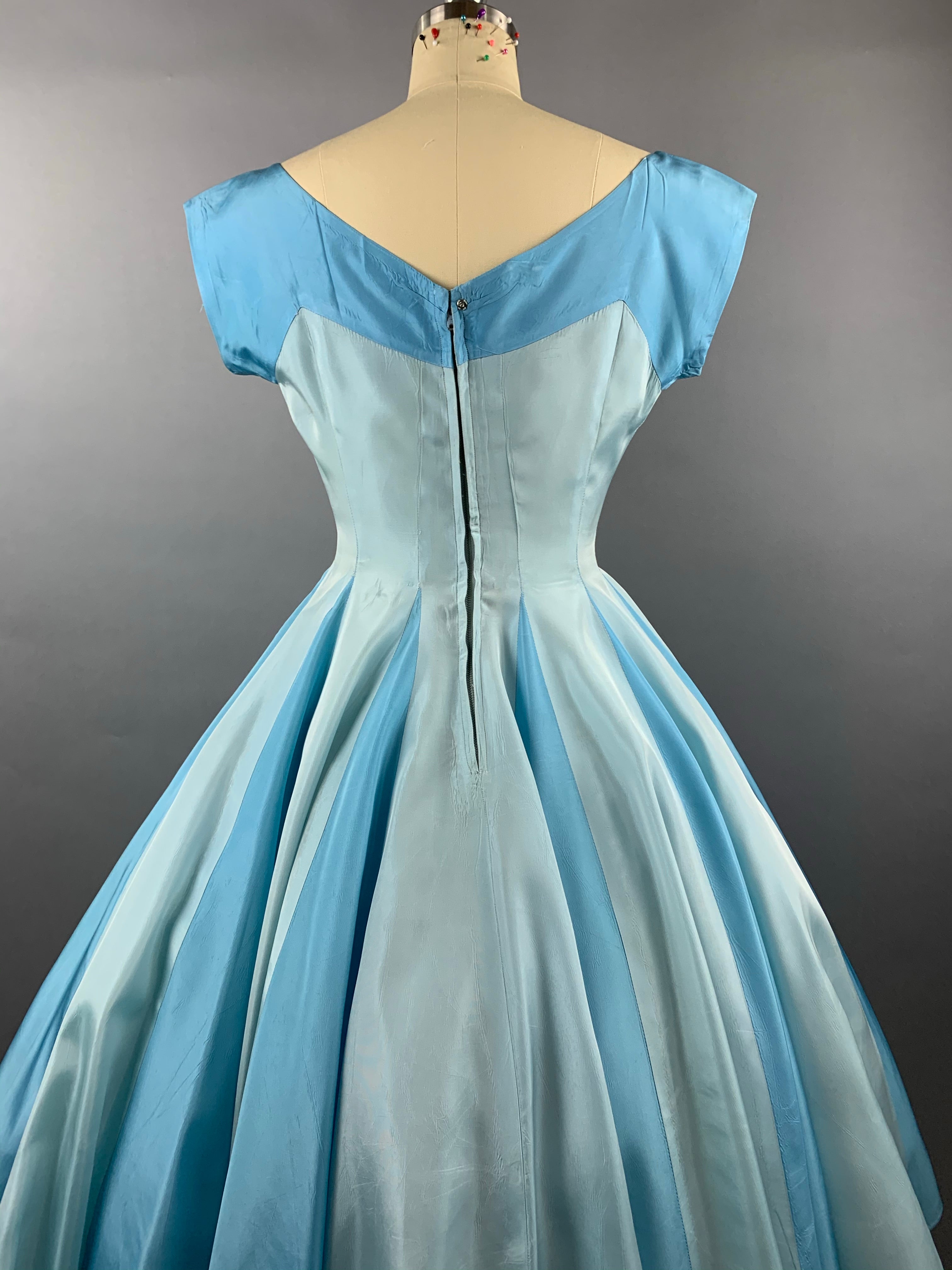 1950s Two Shades of Blue Full Skirt Party Dress Size M